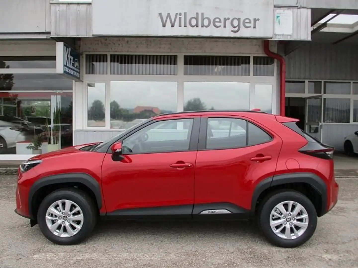 Toyota Yaris Cross 1,5 VVT-i Hybrid City BASIC !!! TOP FINANZIEREN Rot - 2