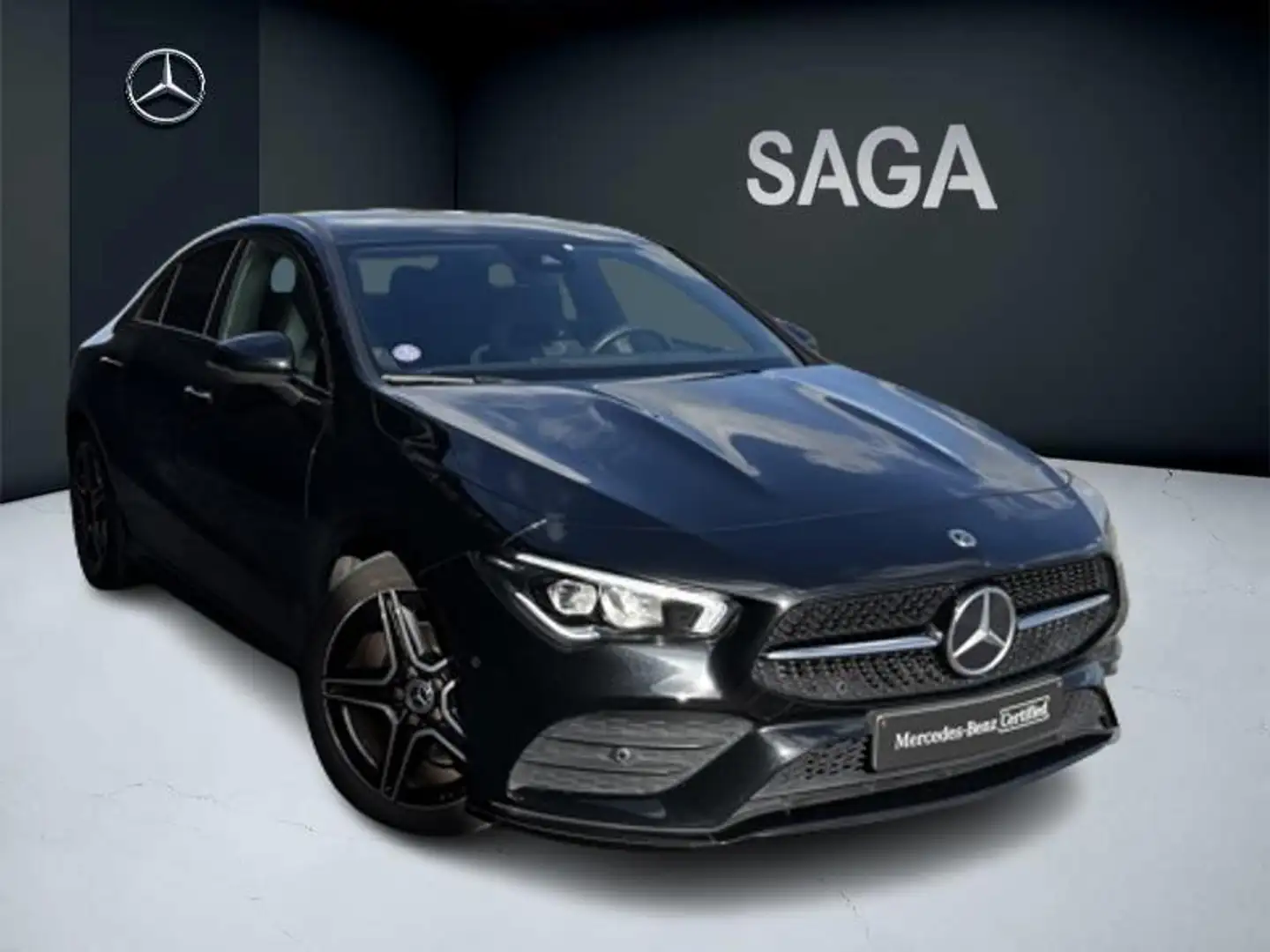 Mercedes-Benz CLA 180 Coupé AMG Pack Night Schwarz - 2