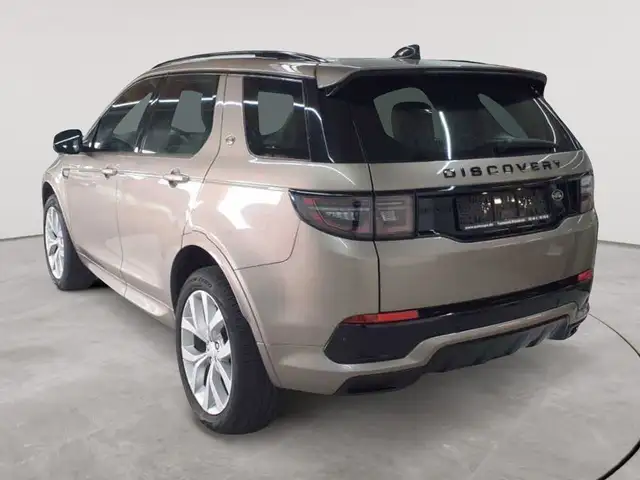 Land Rover Discovery view 5