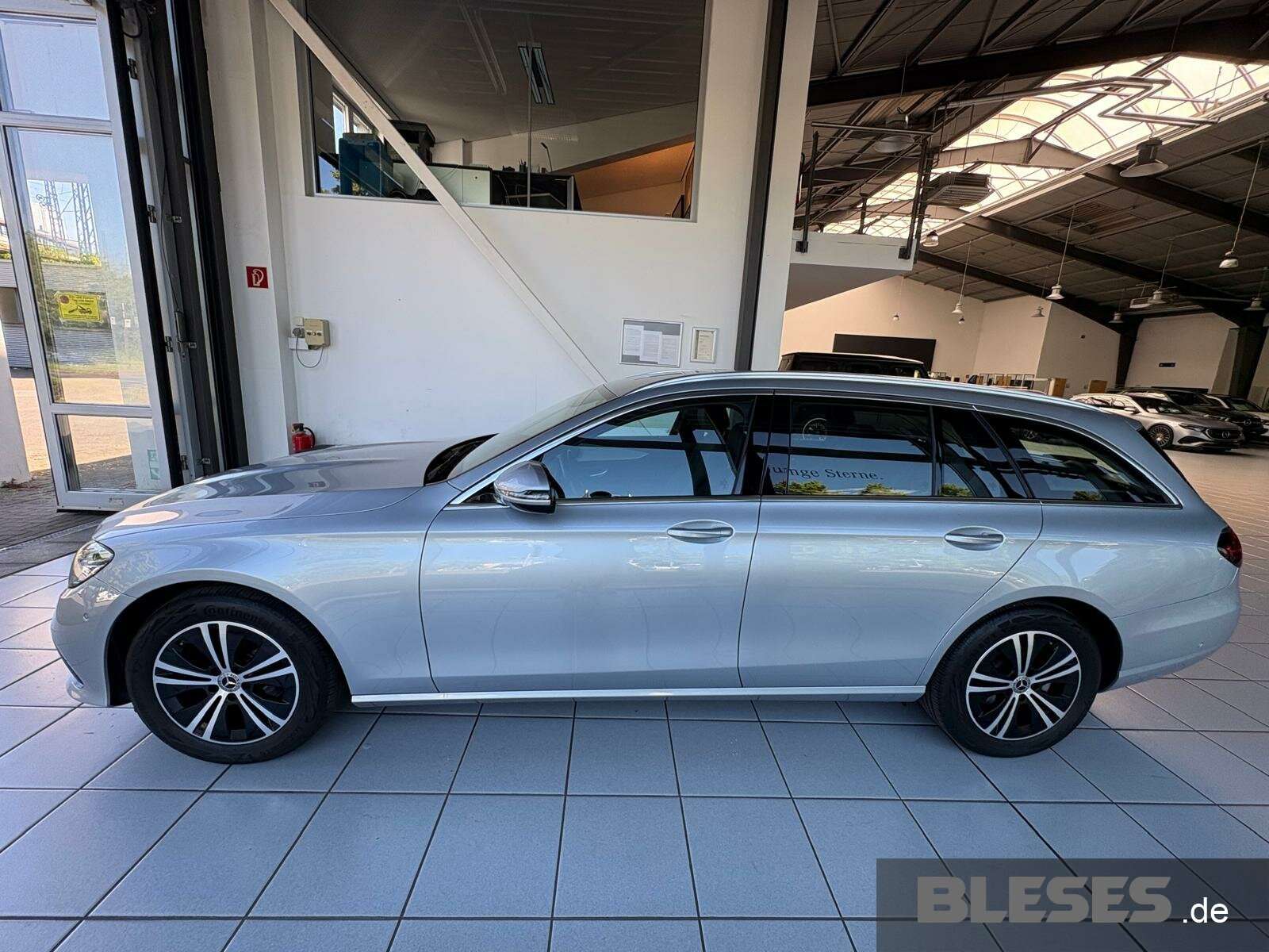 Mercedes-Benz E 220