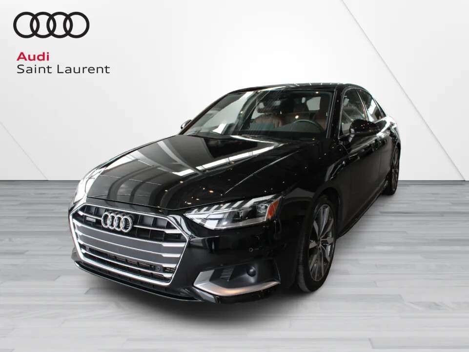 2025 Audi A4 Komfort Quattro CarPlay — photo 1