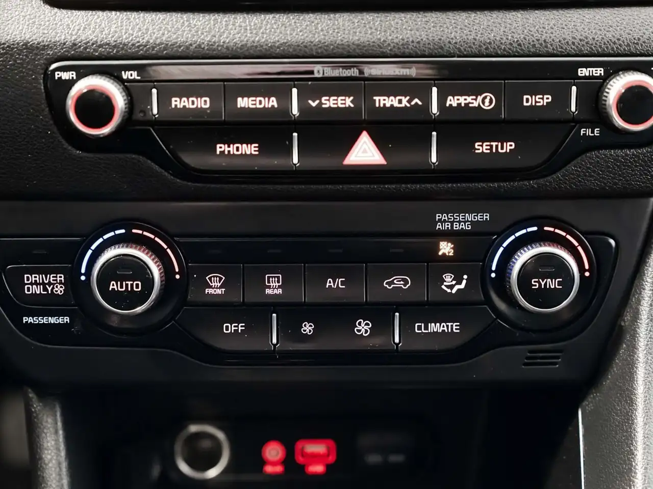 Kia Niro снимка Kia Niro