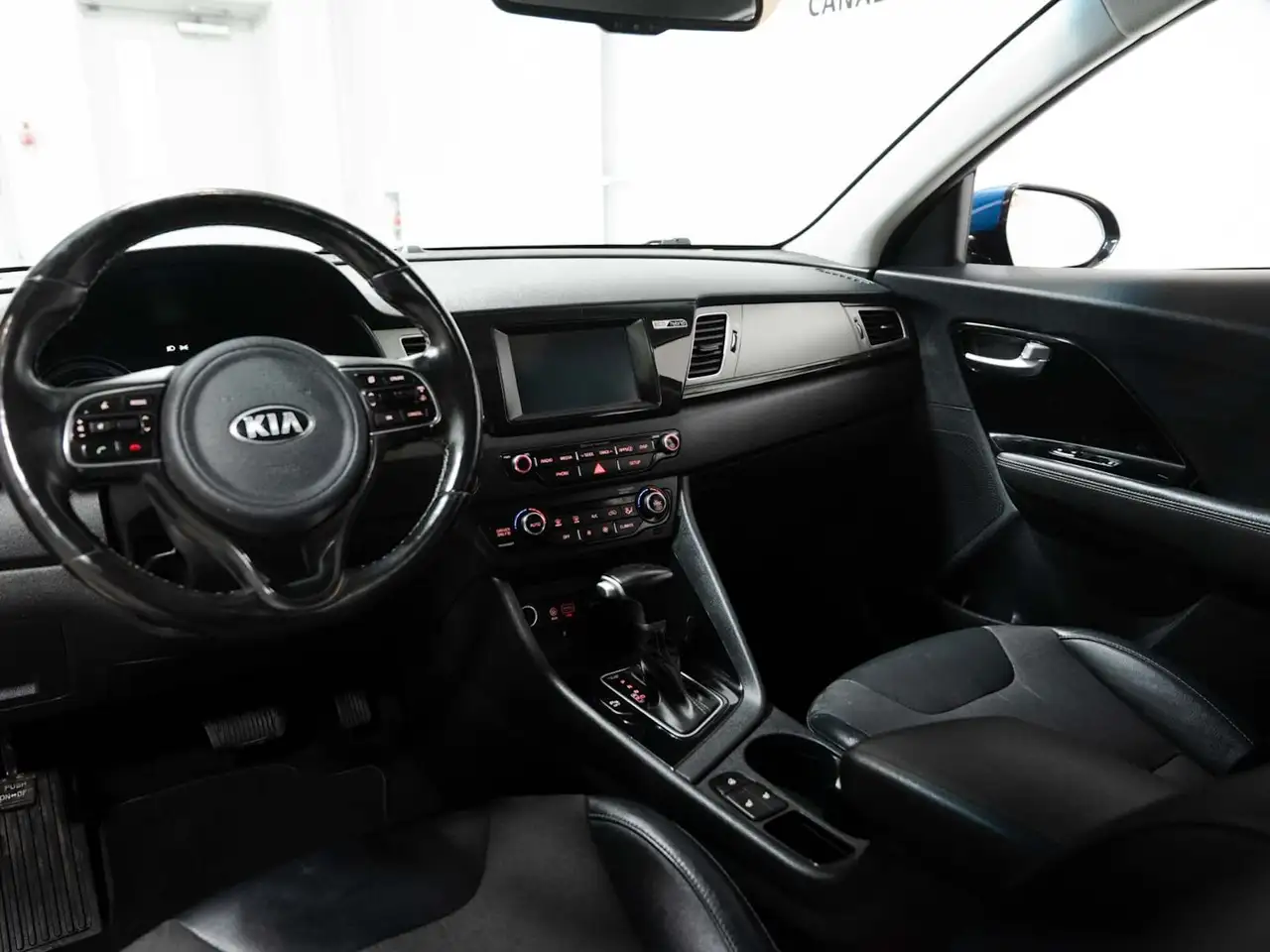 Kia Niro снимка Kia Niro
