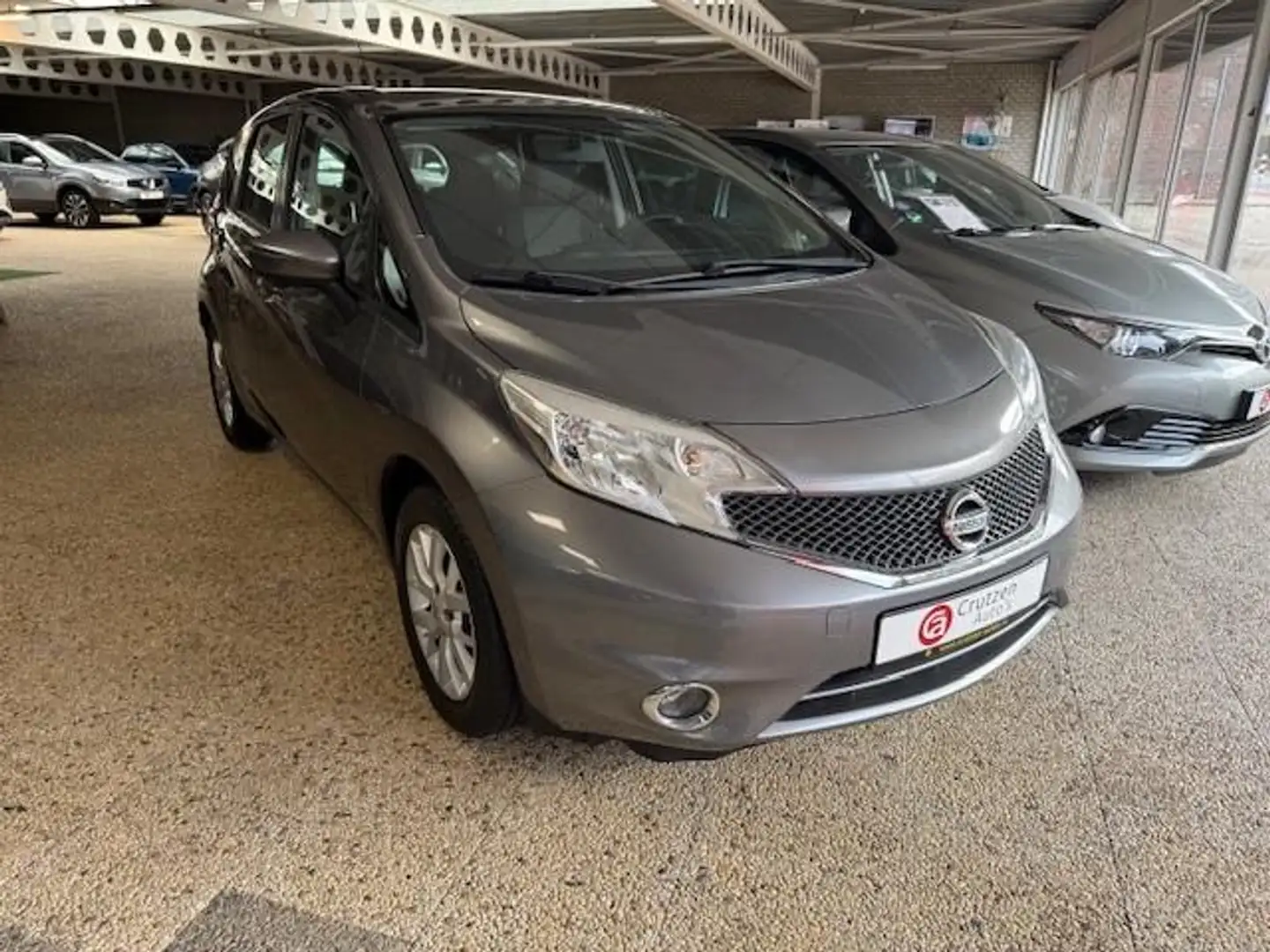 Nissan Note 1.2 Connect Edition Grijs - 2