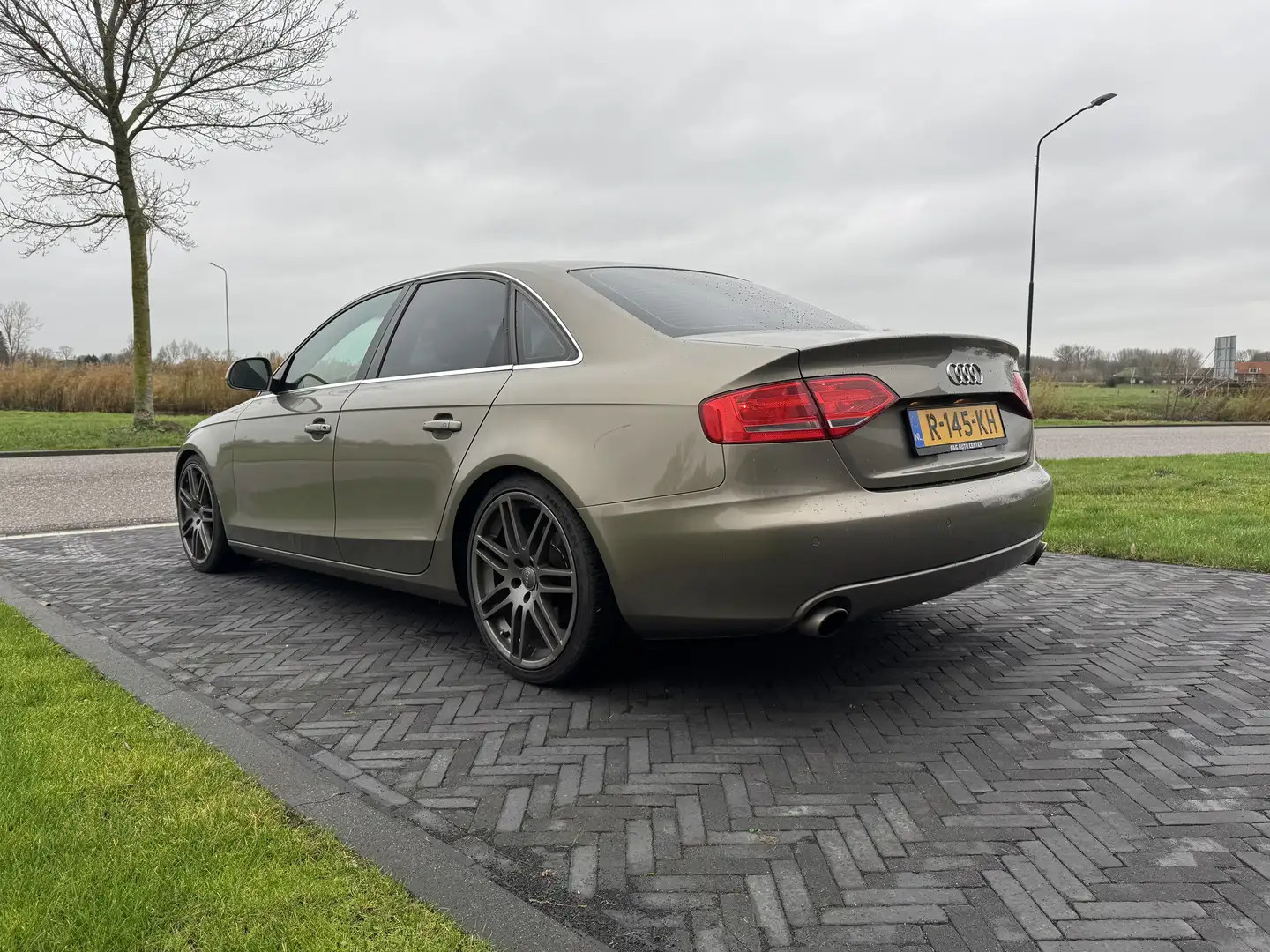 Audi A4 3.2 FSI quattro tiptronic Attraction - 2