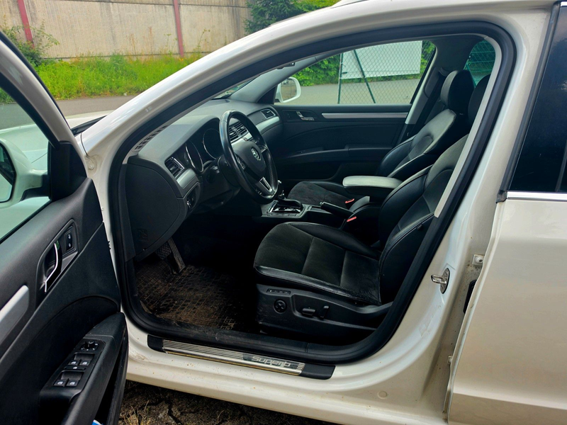 Skoda Superb 2.0 TDI 125 Green t DSG 4x4 Excl. Combi — photo 11