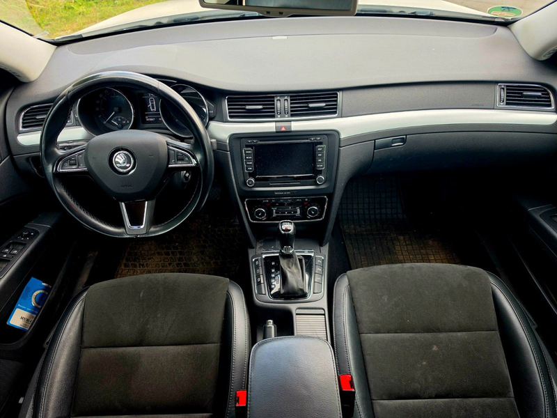 Skoda Superb 2.0 TDI 125 Green t DSG 4x4 Excl. Combi — photo 15