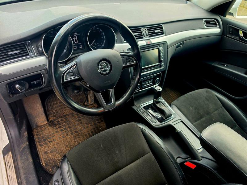 Skoda Superb 2.0 TDI 125 Green t DSG 4x4 Excl. Combi — photo 12