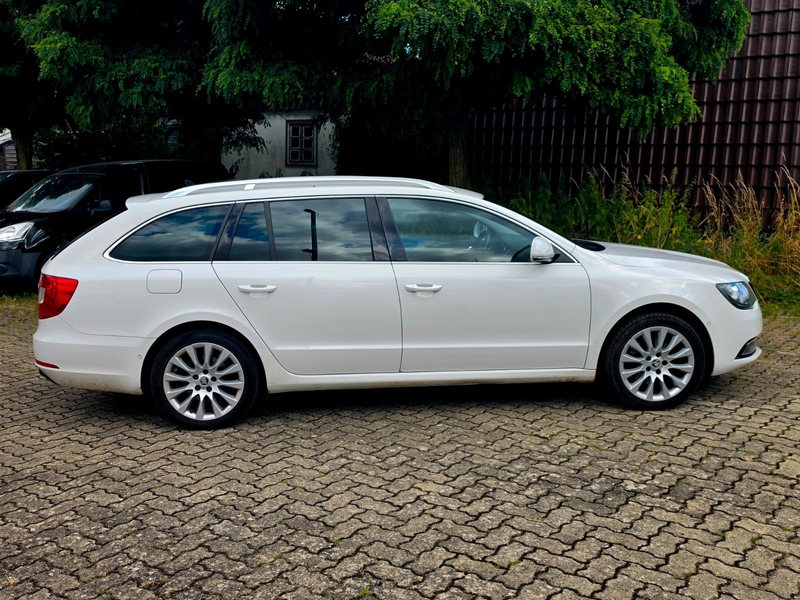 Skoda Superb 2.0 TDI 125 Green t DSG 4x4 Excl. Combi — photo 6