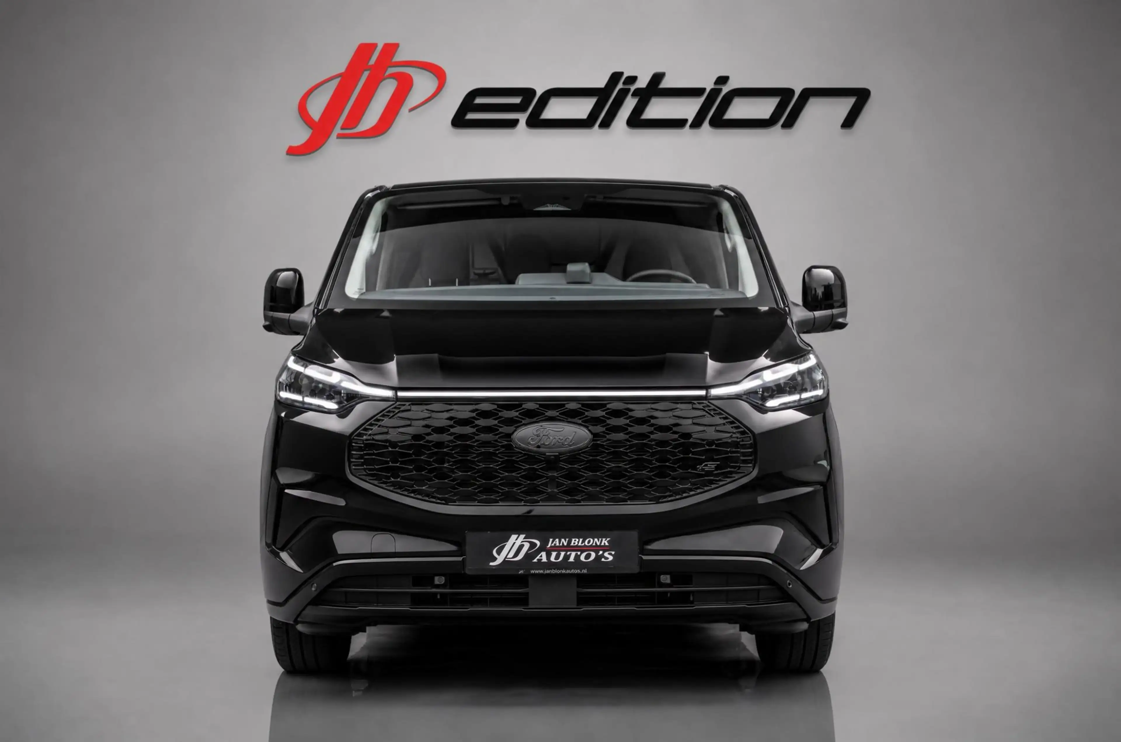 Ford E-Transit Cust. 340 L2H1 Limited 71kWh 218PK / 360 CAMERA / — photo 9