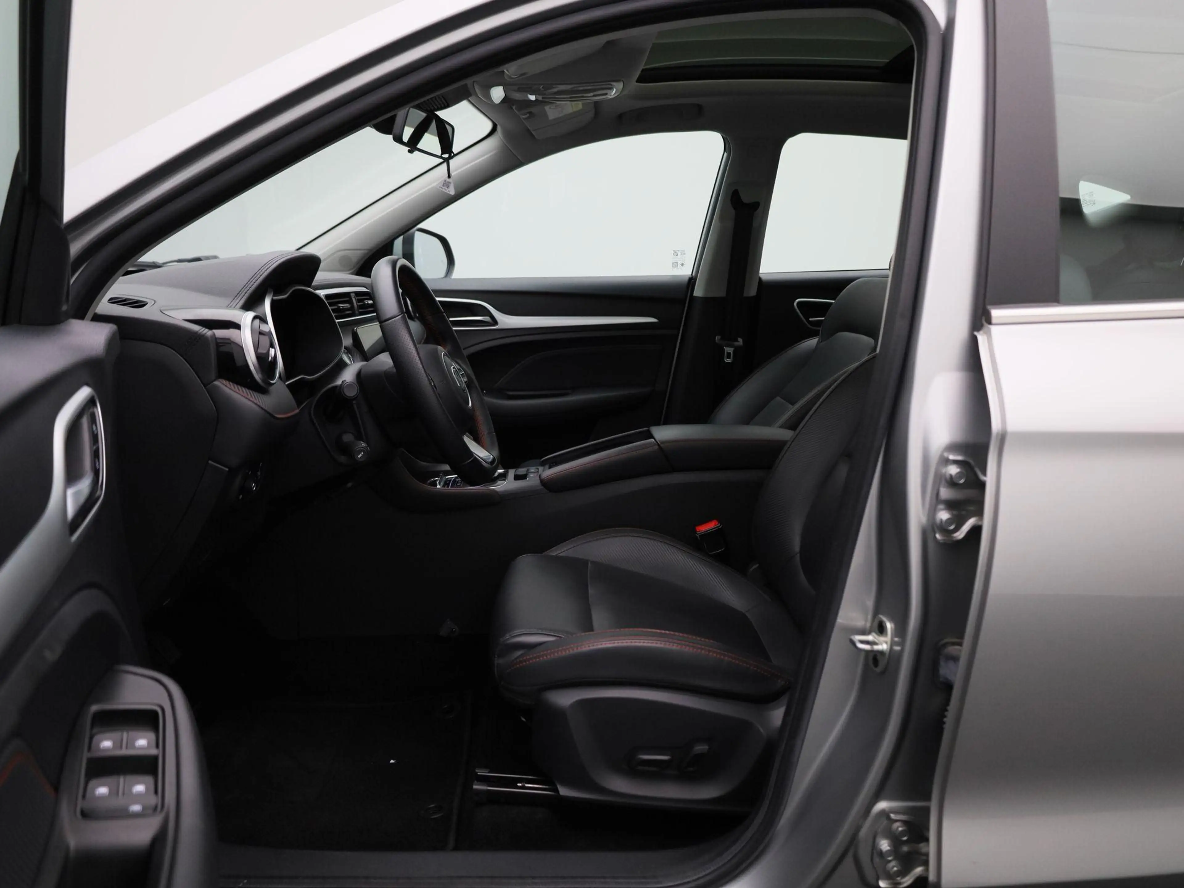 MG ZS EV Long Range Luxury 70 kWh | 360 graden camera | — photo 9