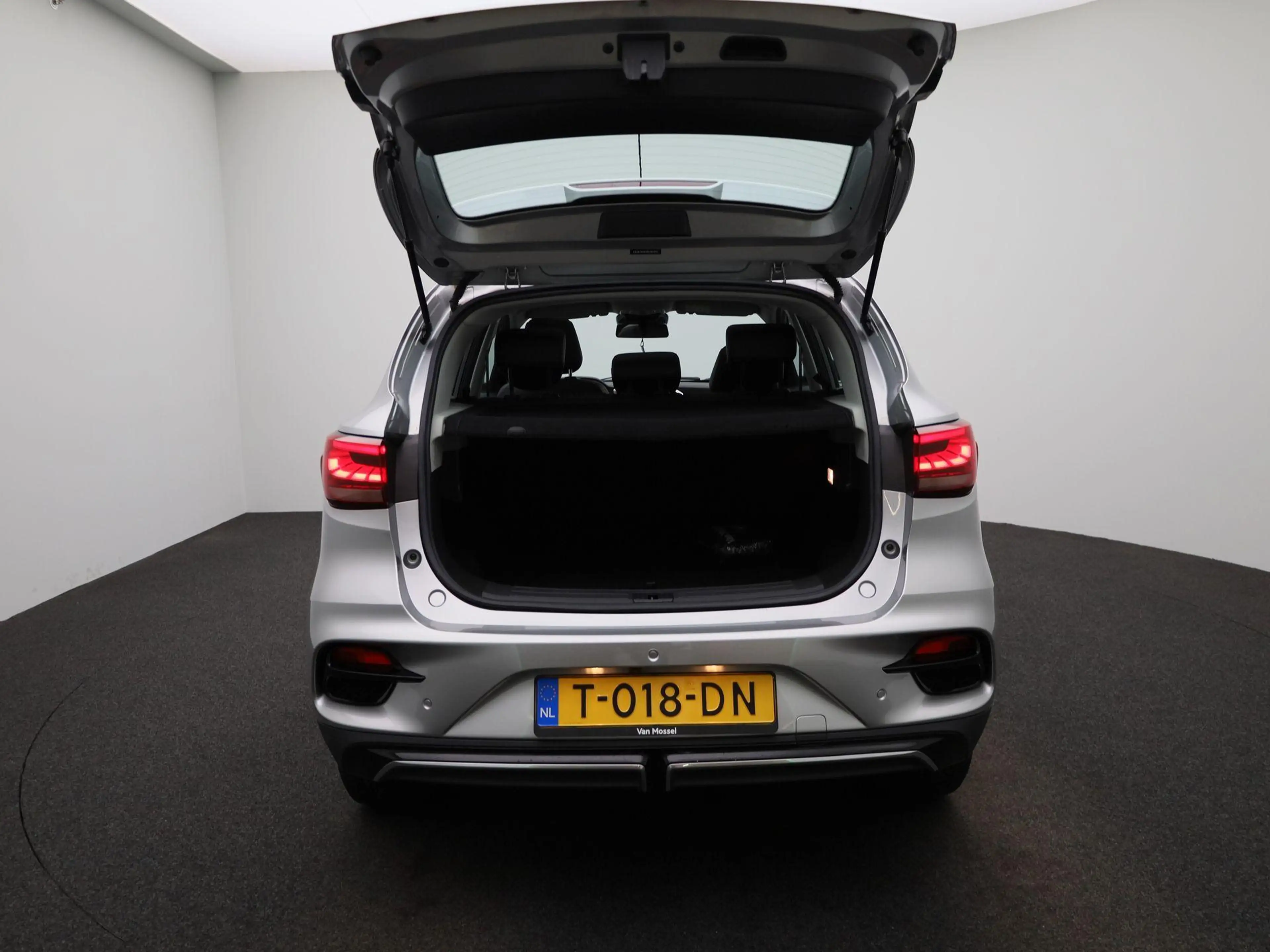 MG ZS EV Long Range Luxury 70 kWh | 360 graden camera | — photo 11