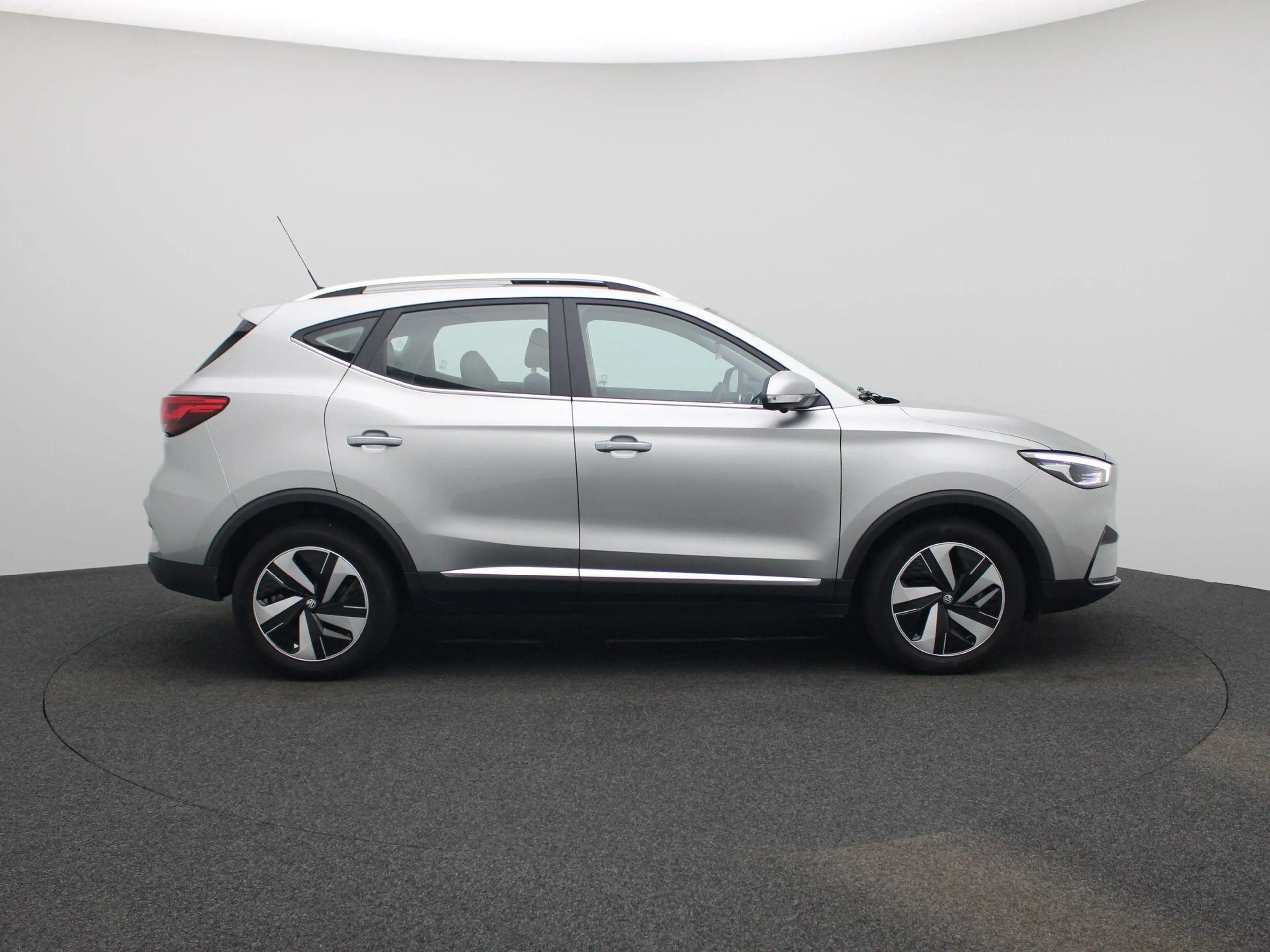 MG ZS EV Long Range Luxury 70 kWh | 360 graden camera | — photo 6
