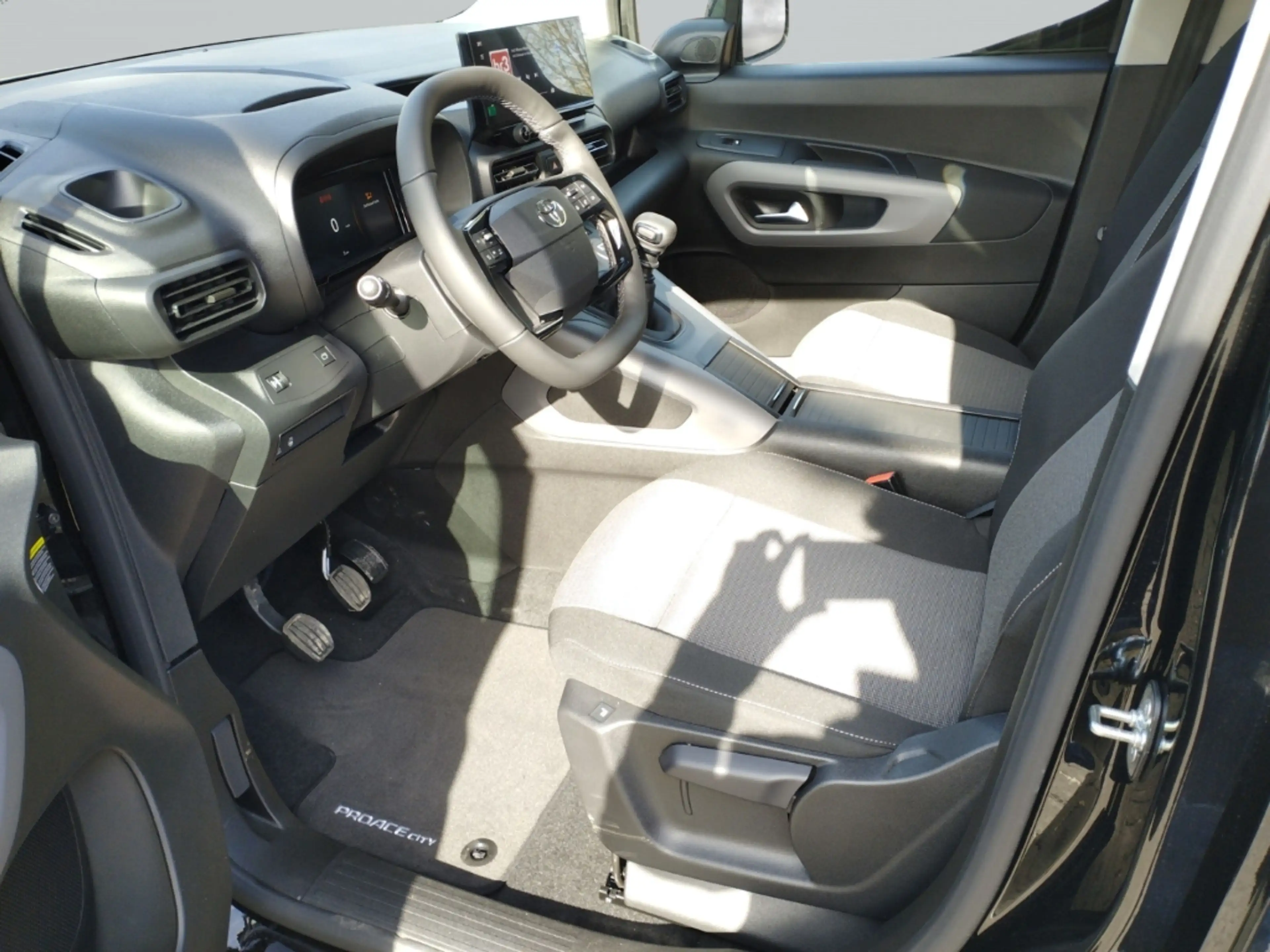 Toyota Proace City Verso Teamplayer L1 1,2l Navi LED Apple CarPlay An — photo 12