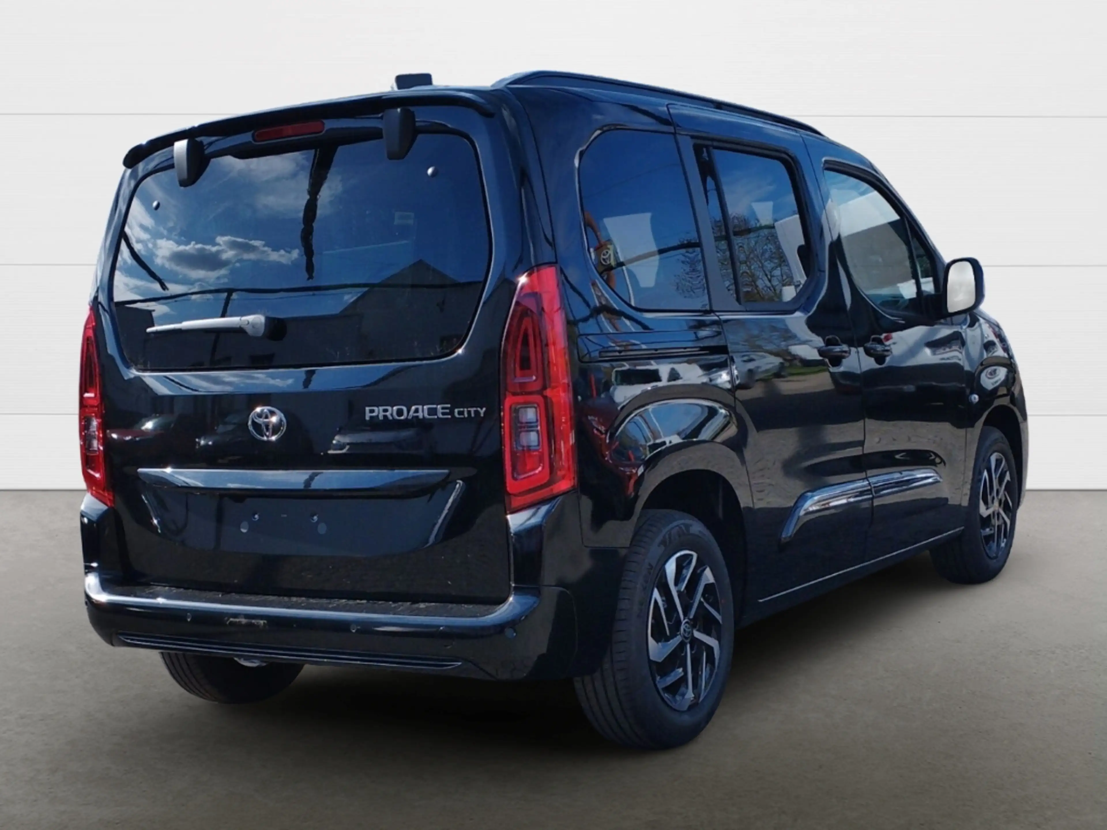 Toyota Proace City Verso Teamplayer L1 1,2l Navi LED Apple CarPlay An — photo 8