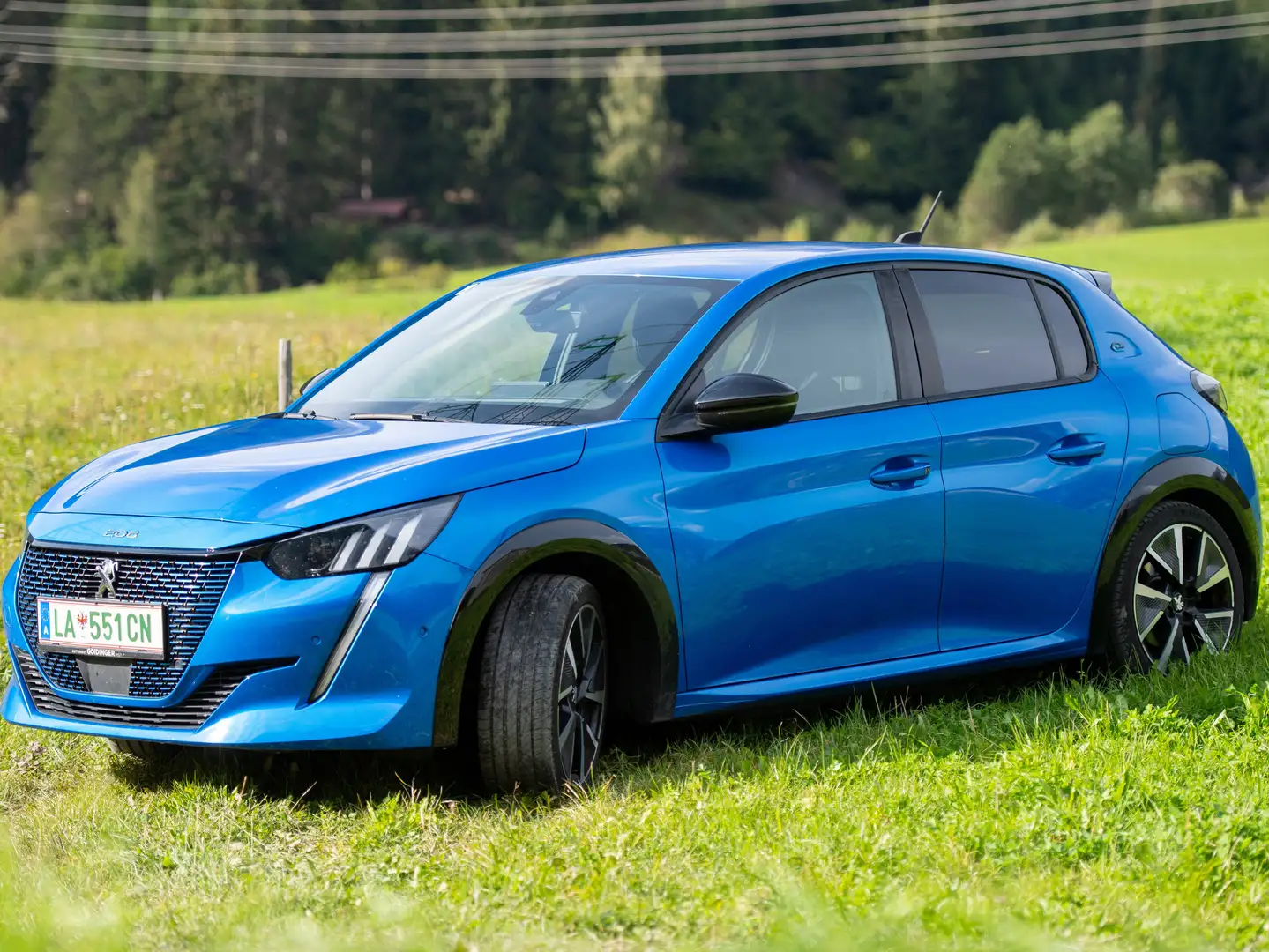 Peugeot e-208 Blau - 2