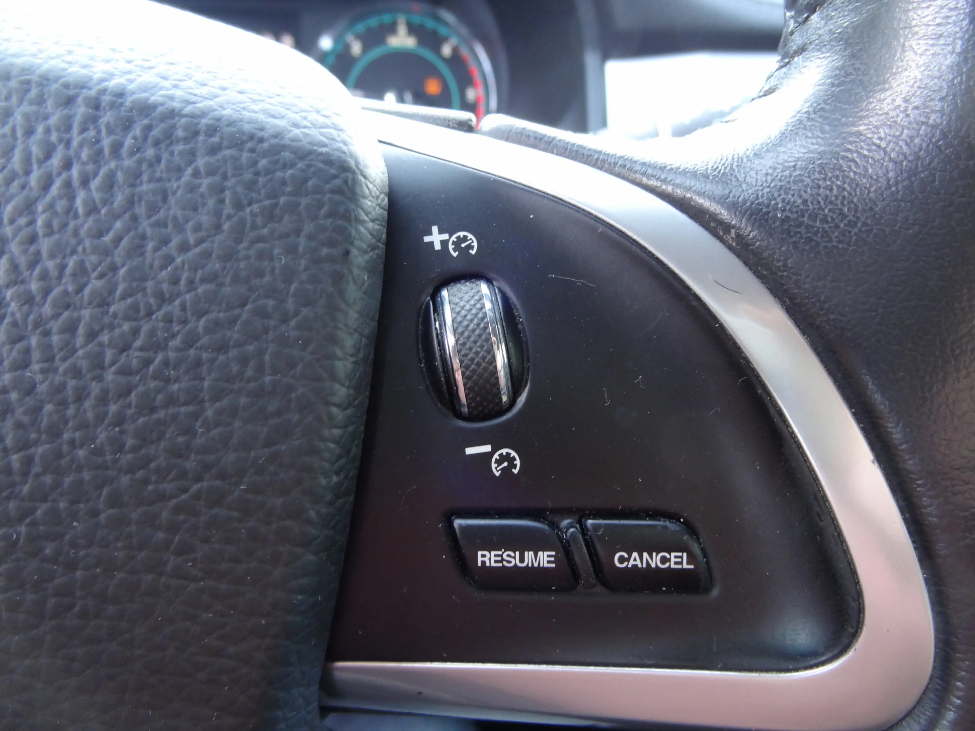 Jaguar XF Sportbrake 2.2D — photo 12