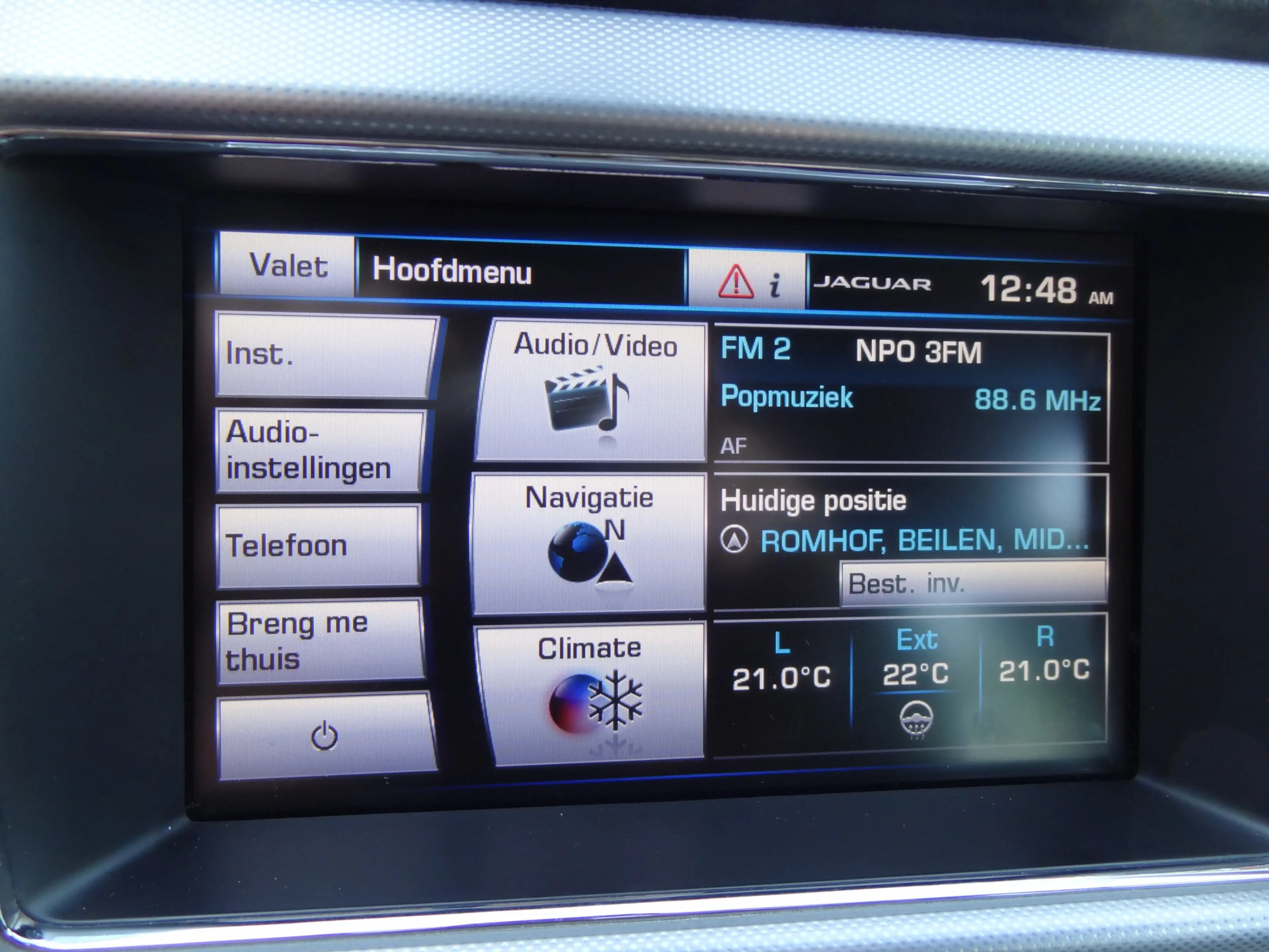 Jaguar XF Sportbrake 2.2D — photo 9