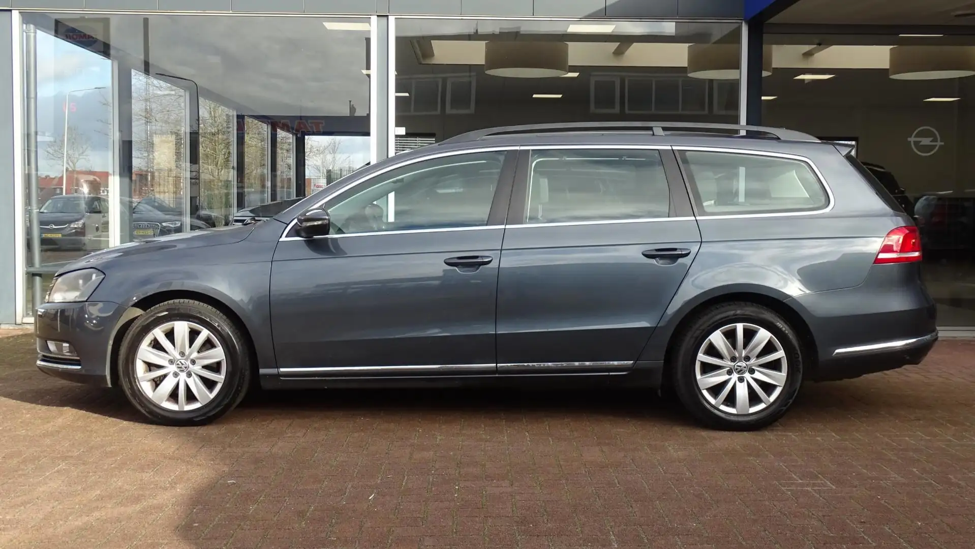 Volkswagen Passat Variant 1.4 TSI Comfortline BlueMotion | Automaat | Airco Grijs - 2