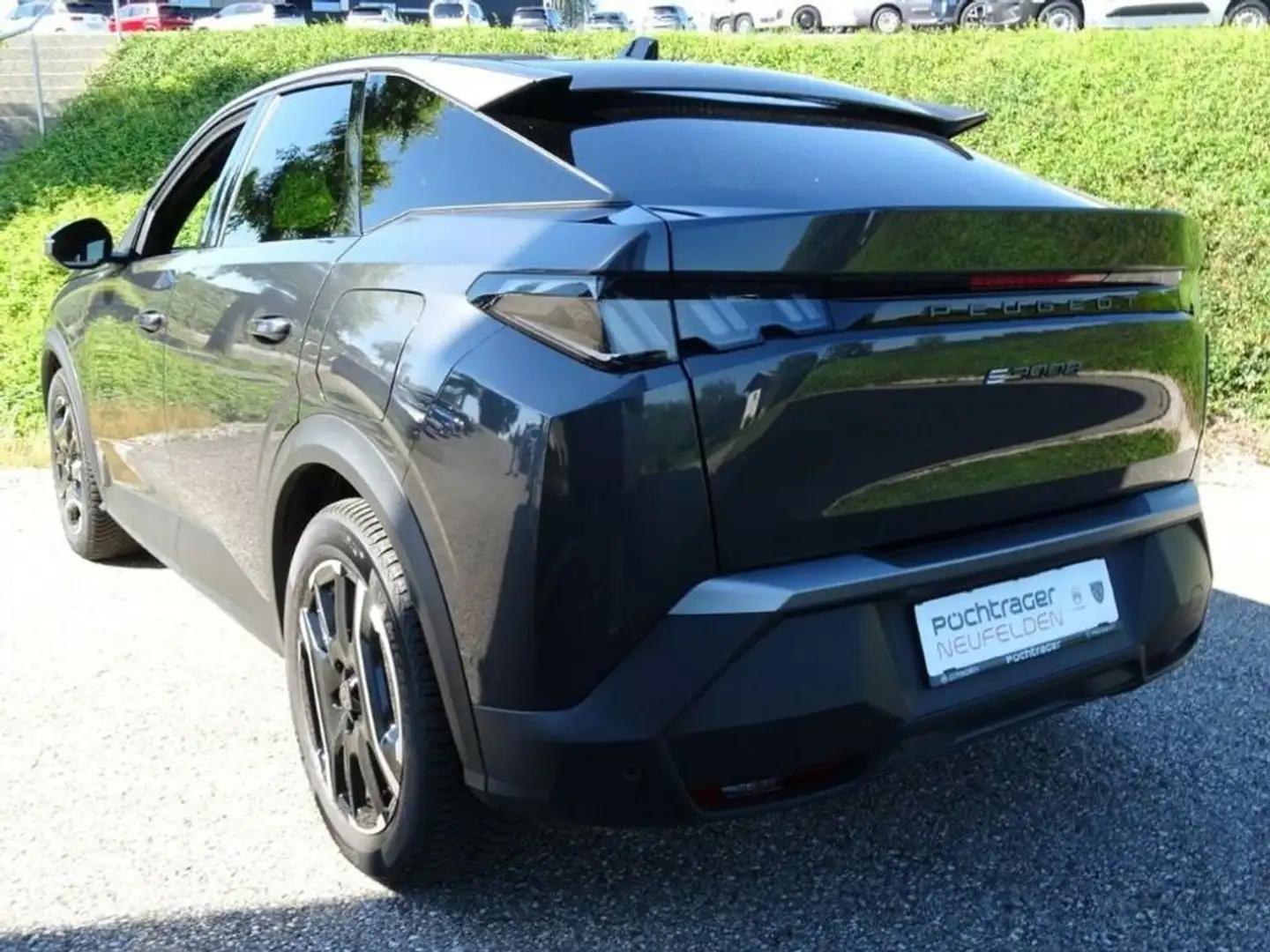 Peugeot 3008 Elektromotor 210 Allure Grau - 2