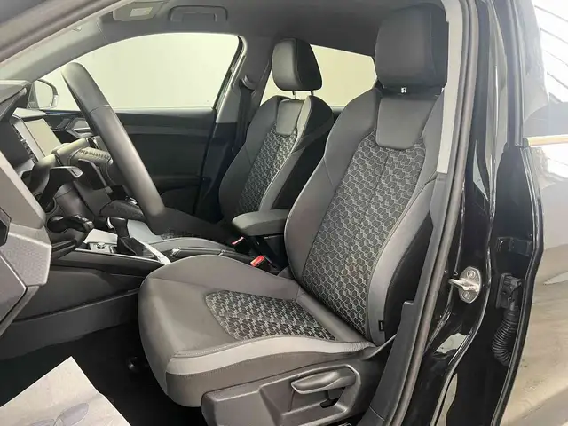 Audi A1 view 8