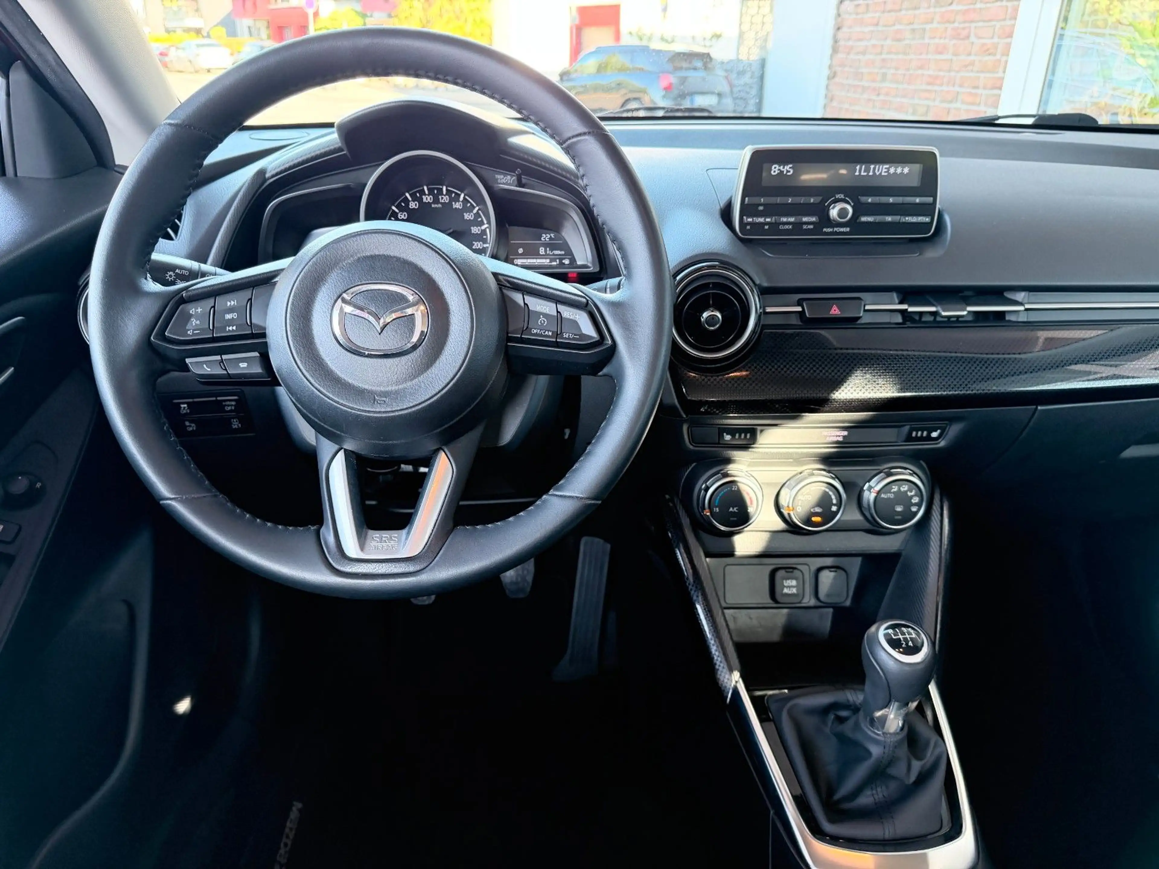 Mazda 2 Lim. Center-Line Klimaaut./Bluettoh/PDC — photo 14