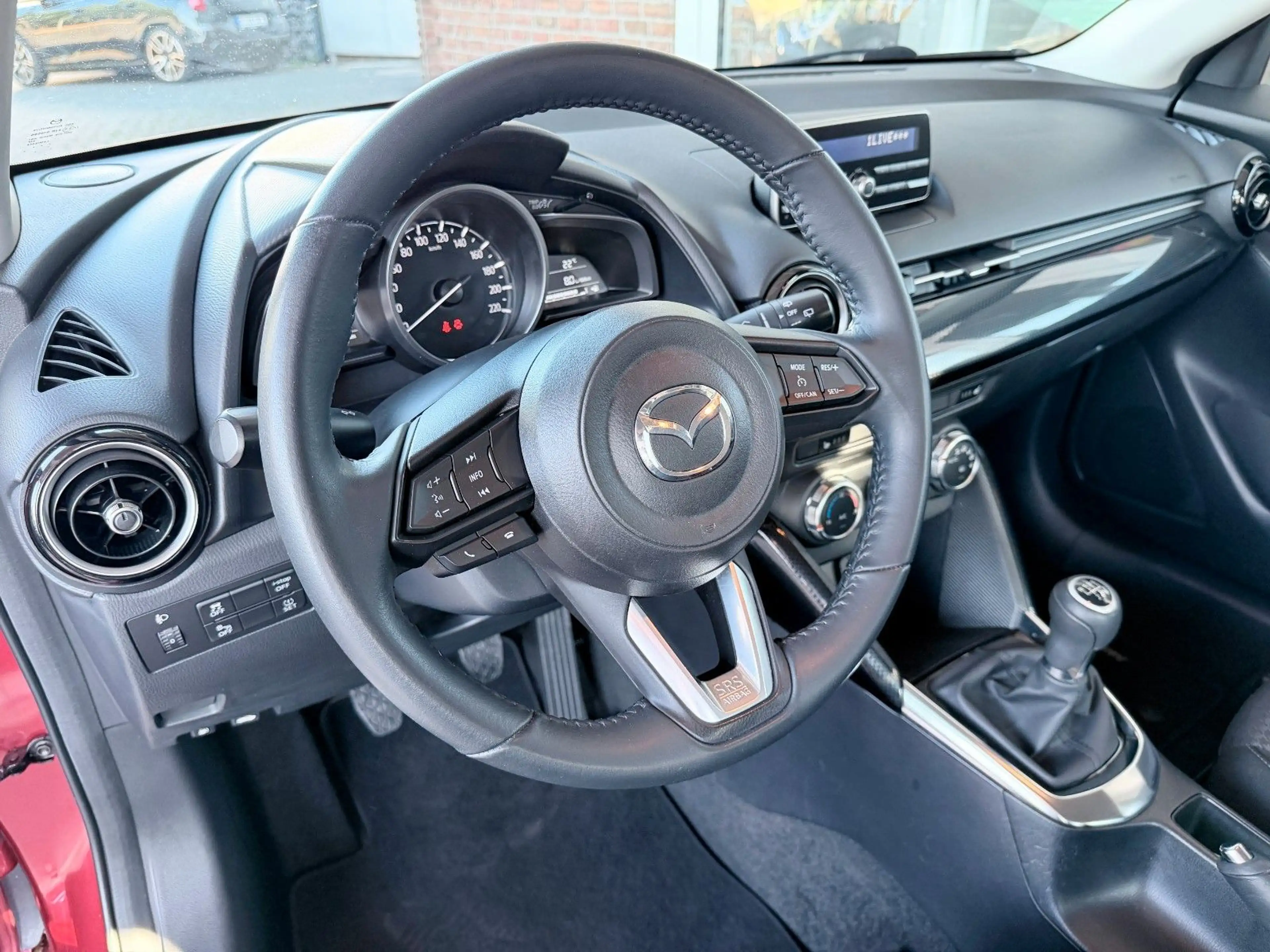 Mazda 2 Lim. Center-Line Klimaaut./Bluettoh/PDC — photo 12