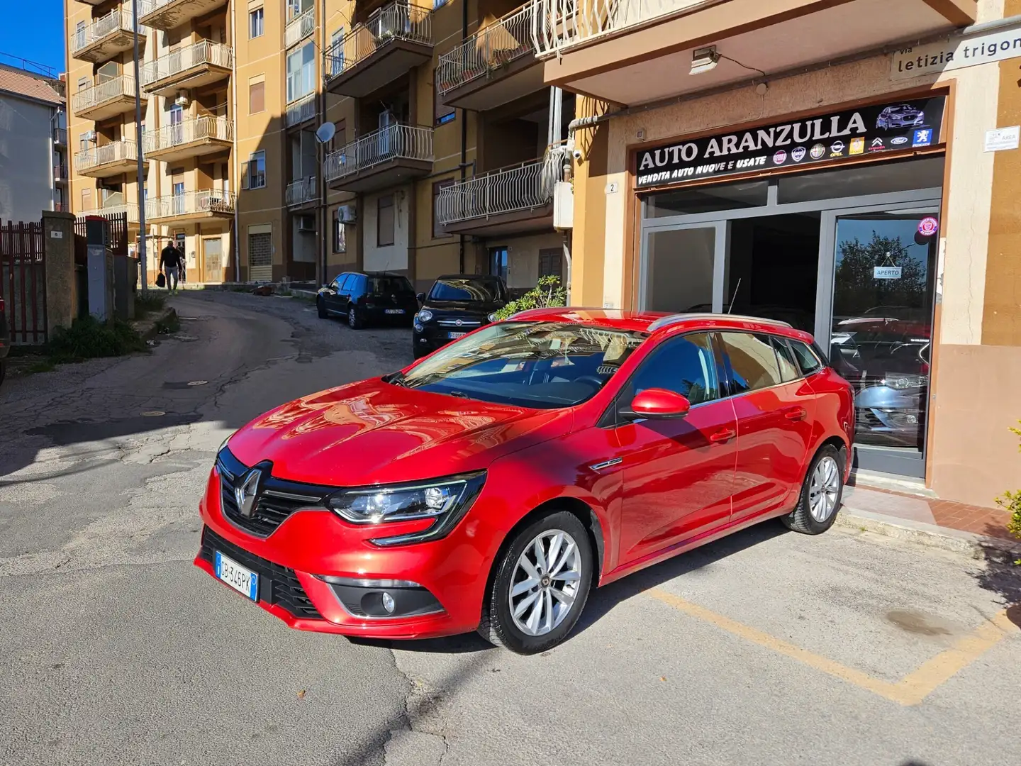 Renault Megane Mégane Sporter Blue dCi 115 CV EDC Business Rouge - 1