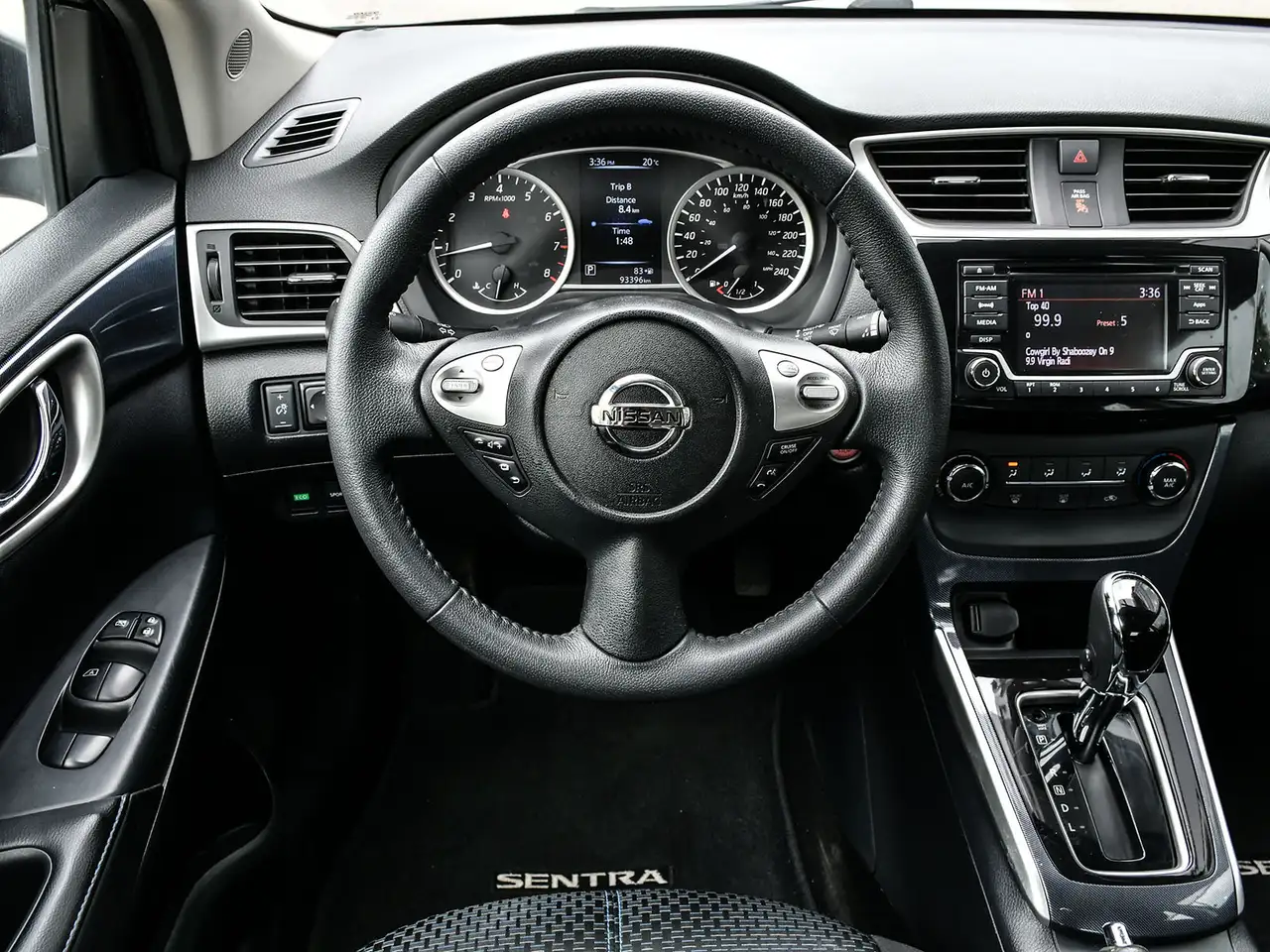 Nissan Sentra fotografie Nissan Sentra