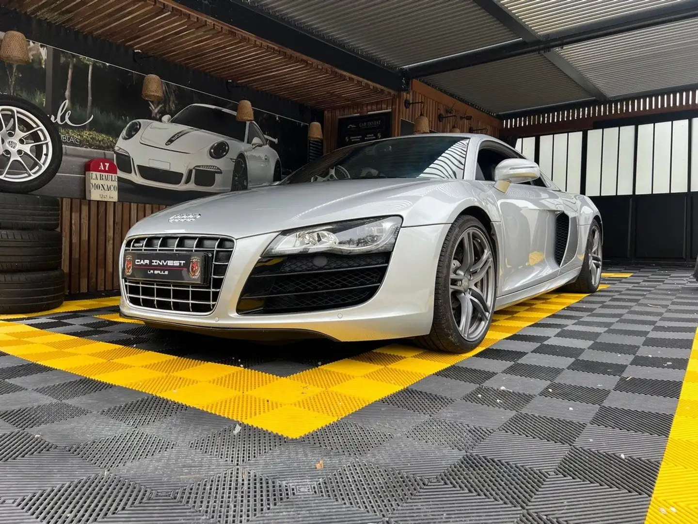 Audi R8 5.2fsi carbone v10 bt r tronic 2012 entretien jour Gris - 1