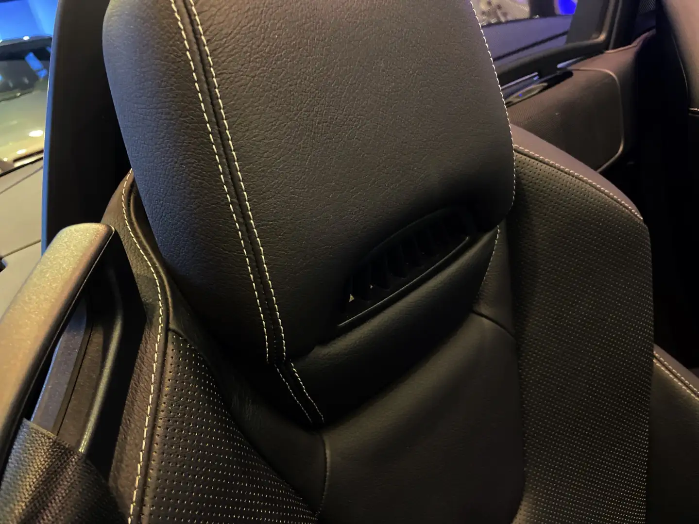 Mercedes-Benz SLC 200 Negru - 2