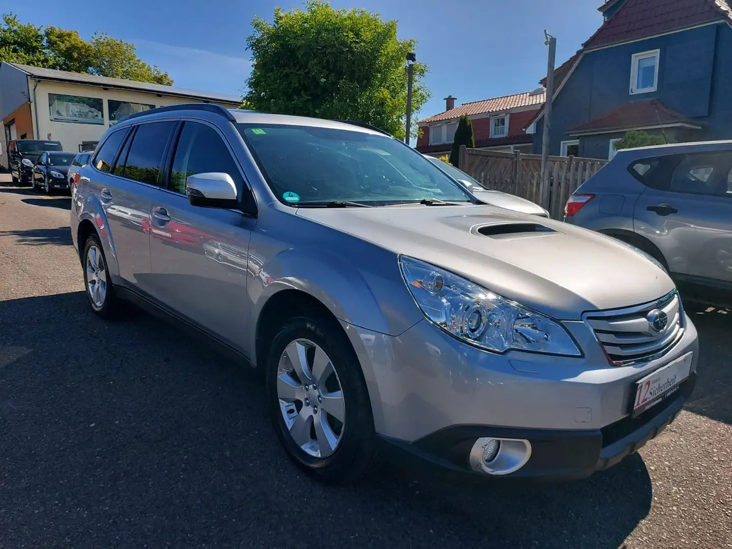Subaru OUTBACK Legacy Kombi  Active Xenon AHK Allrad Plateado - 2