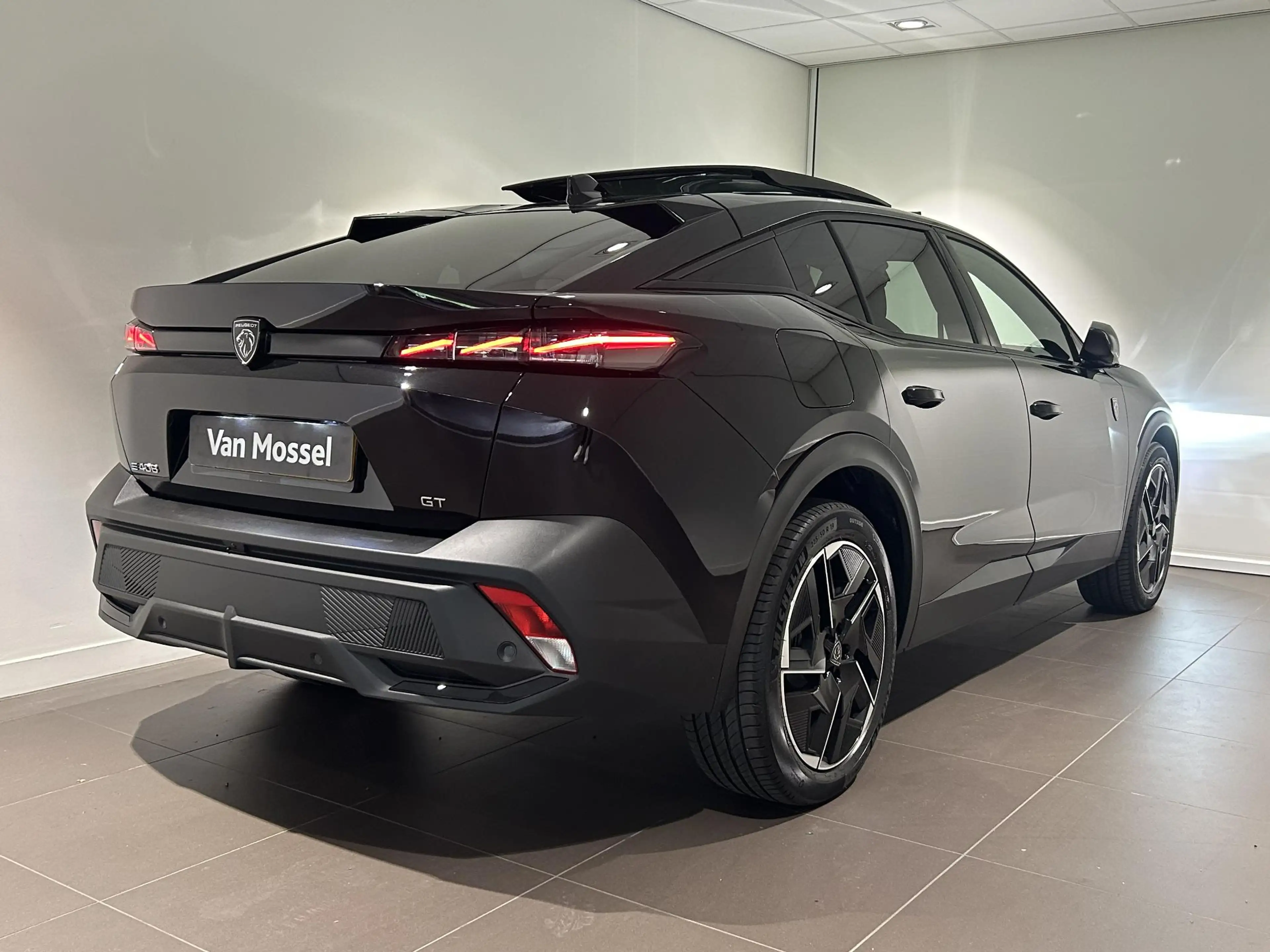 Peugeot 408 e-408 GT Avantage 58 kWh | PANORAMADAK | FOCAL HI- — photo 4