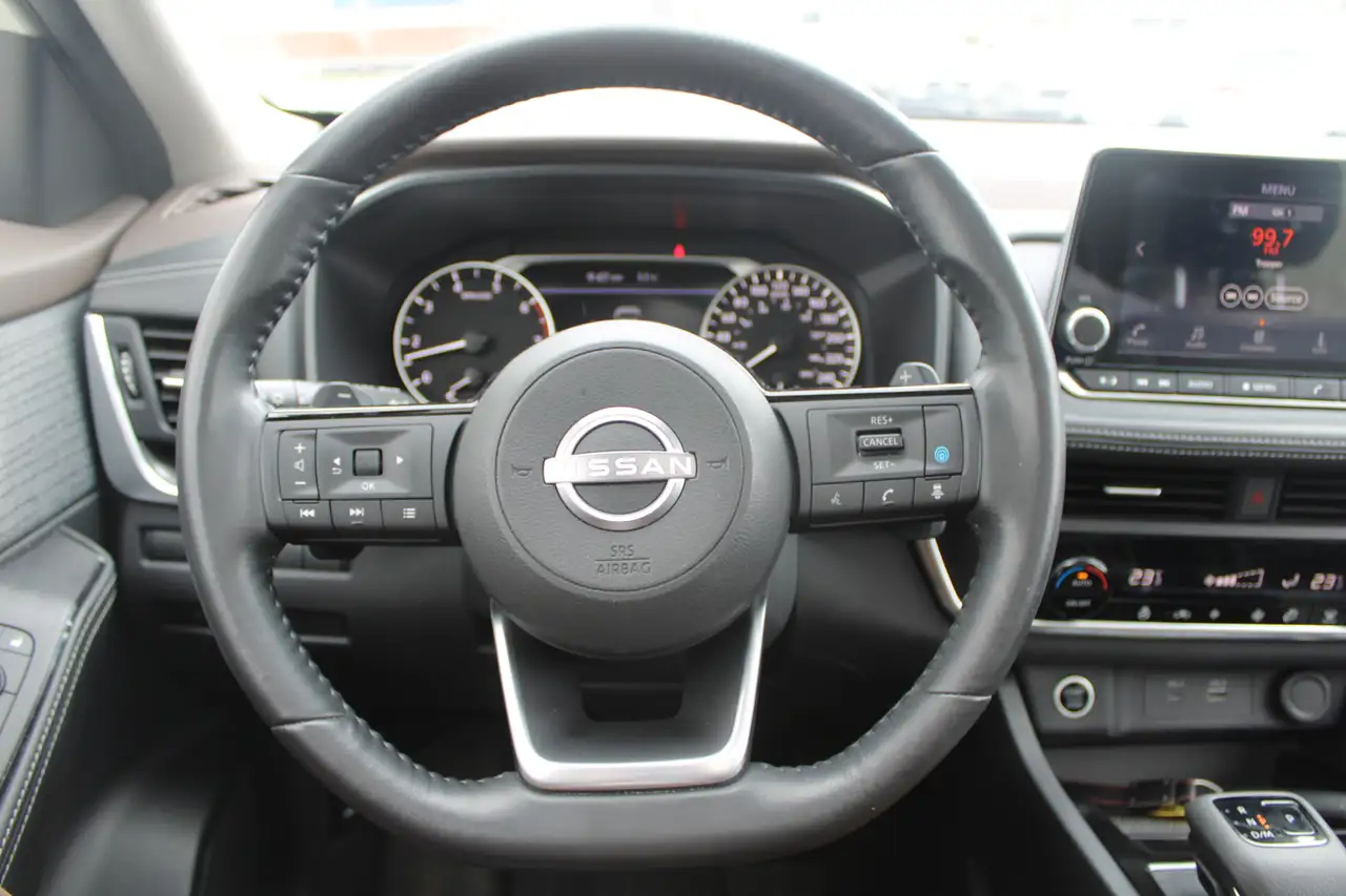Nissan Rogue снимка Nissan Rogue