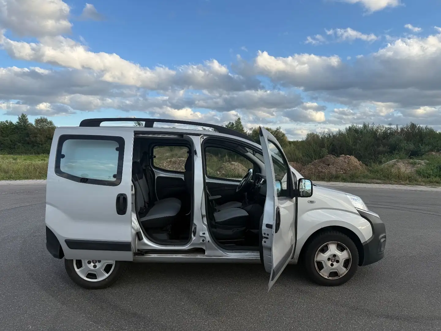 Fiat Fiorino 1.3 Diesel SX *5-SITZER+REIFEN,TÜV NEU* Silber - 1