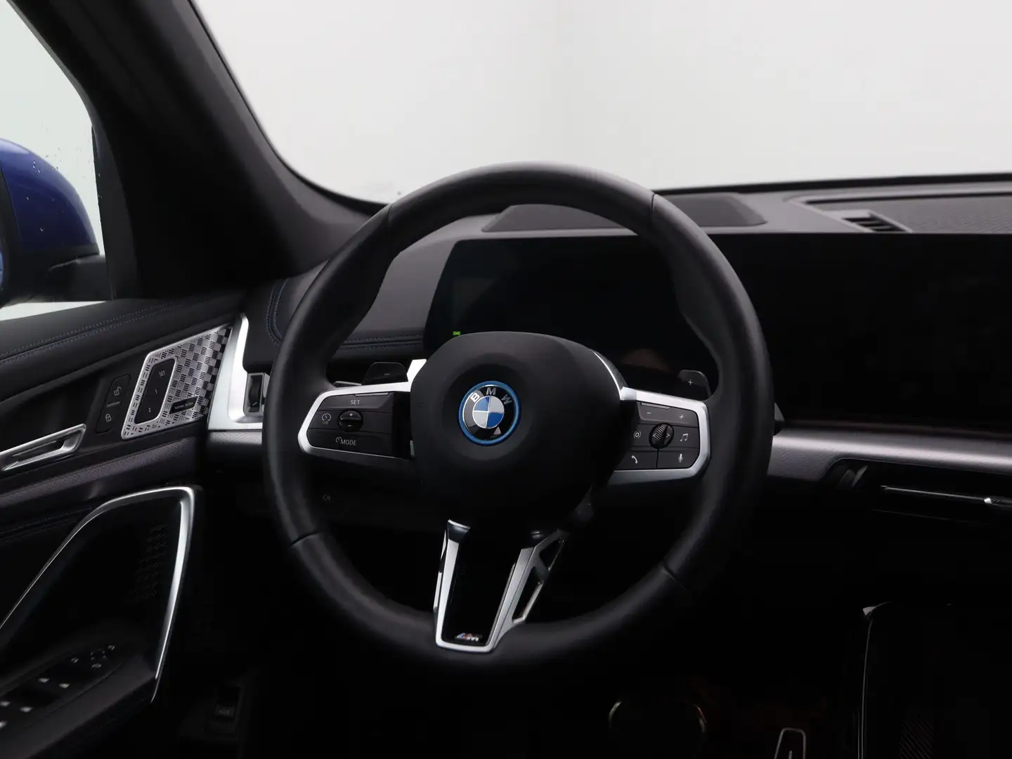 BMW X1 xDrive30e Bleu - 2