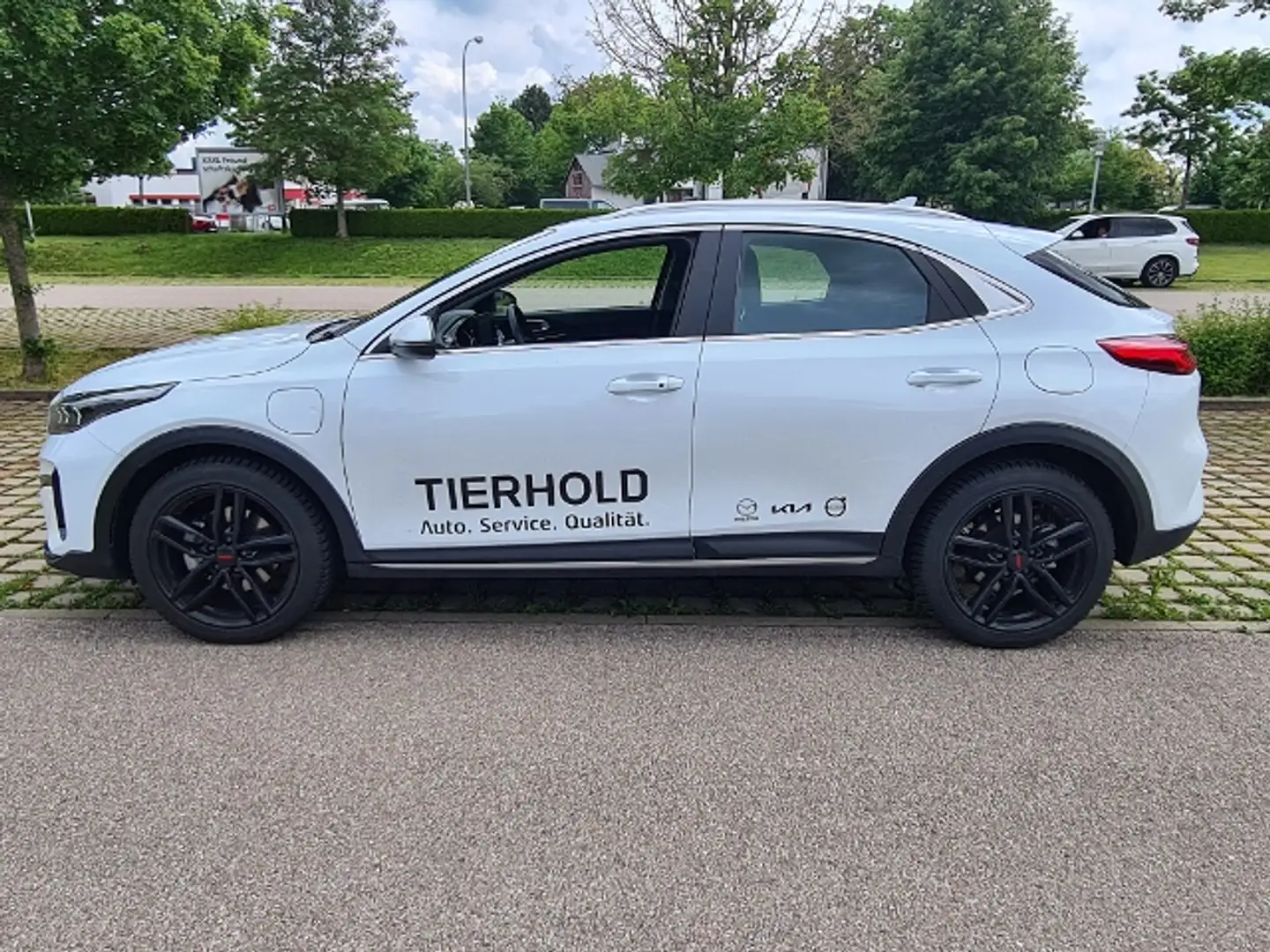 Kia XCeed Vision Plug-in Hybrid Weiß - 1