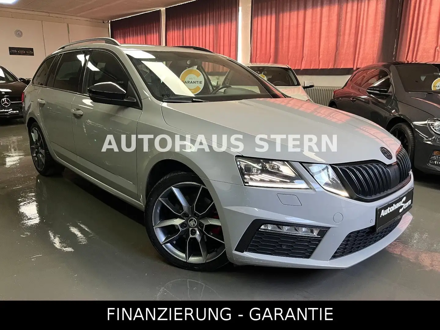 Skoda Octavia 2.0 TDI RS 4x4 Combi Virtual ACC AHK LED Sound Gris - 1