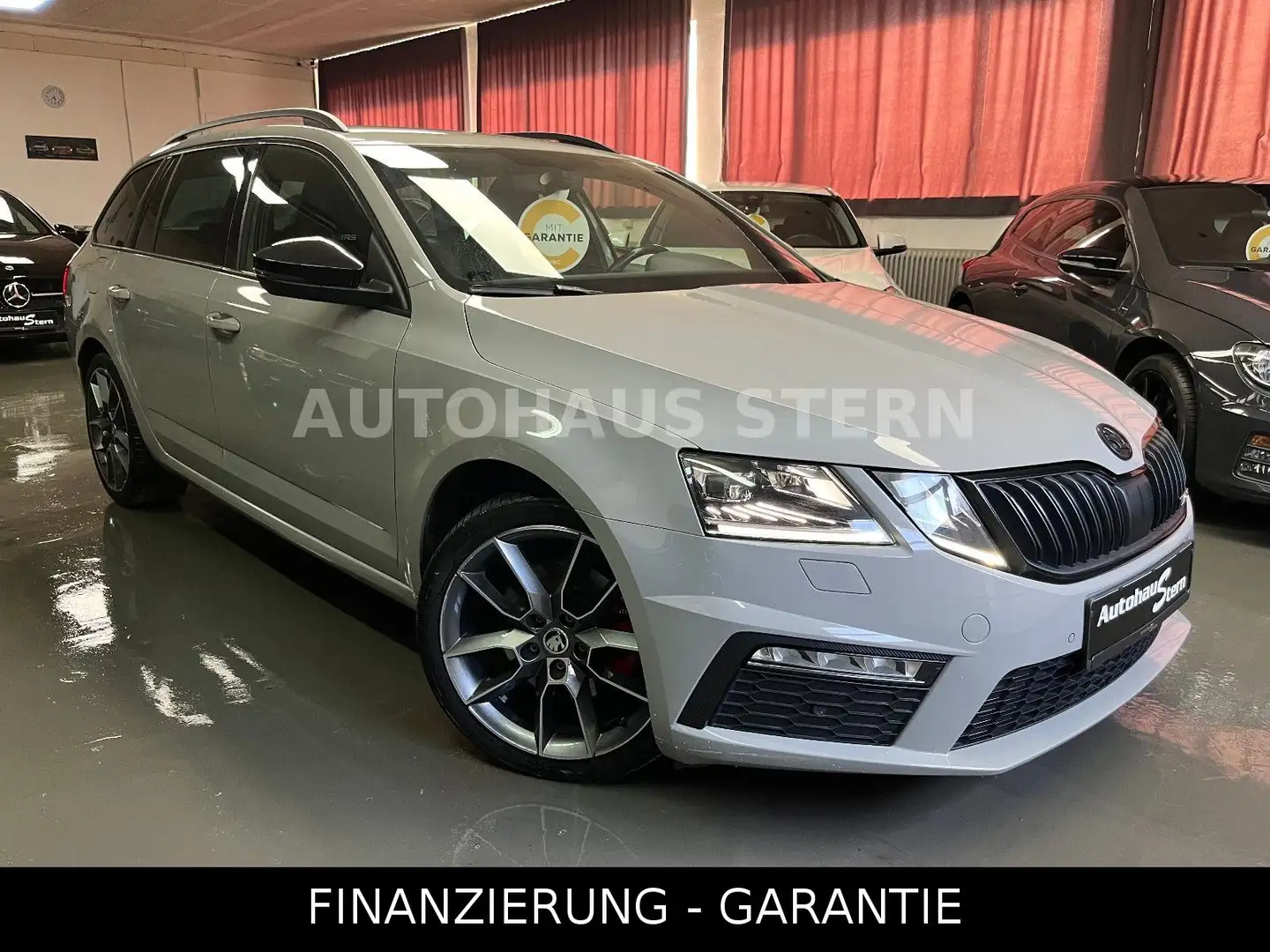 Skoda Octavia 2.0 TDI RS 4x4 Combi Virtual ACC AHK LED Sound Grau - 1