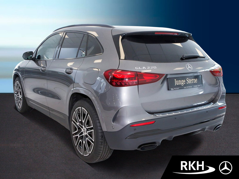 Mercedes-Benz GLA 220 GLA 220 4M AMG Line Night/AHK/Totw./Pano/360° LED — photo 4
