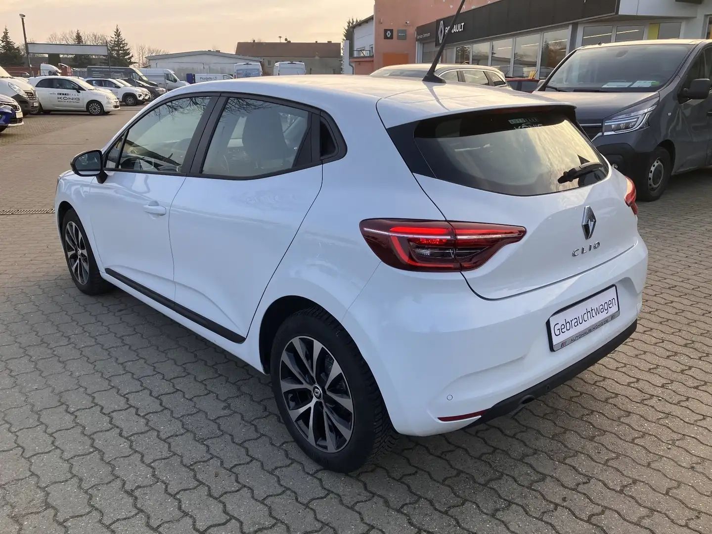Renault Clio 5 EQUILIBRE SCe 65 *SHZ*PDC*ALLWETTER* Weiß - 2
