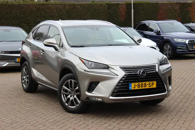 Lexus NX 300h AWD Luxury Line / Trekhaak / Camera / Leder / Keyl