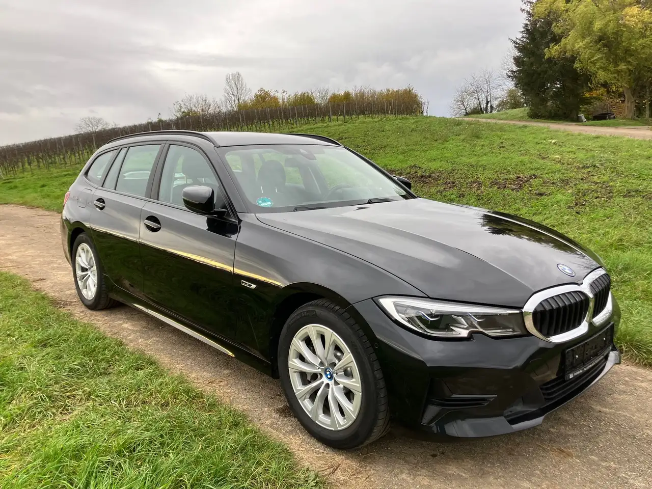 BMW 330