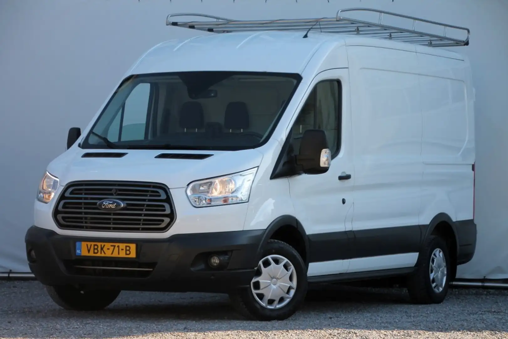 Ford Transit 310 2.0 TDCI L2H2 Trend - 131 pk **Imperiaal / Cam Wit - 2