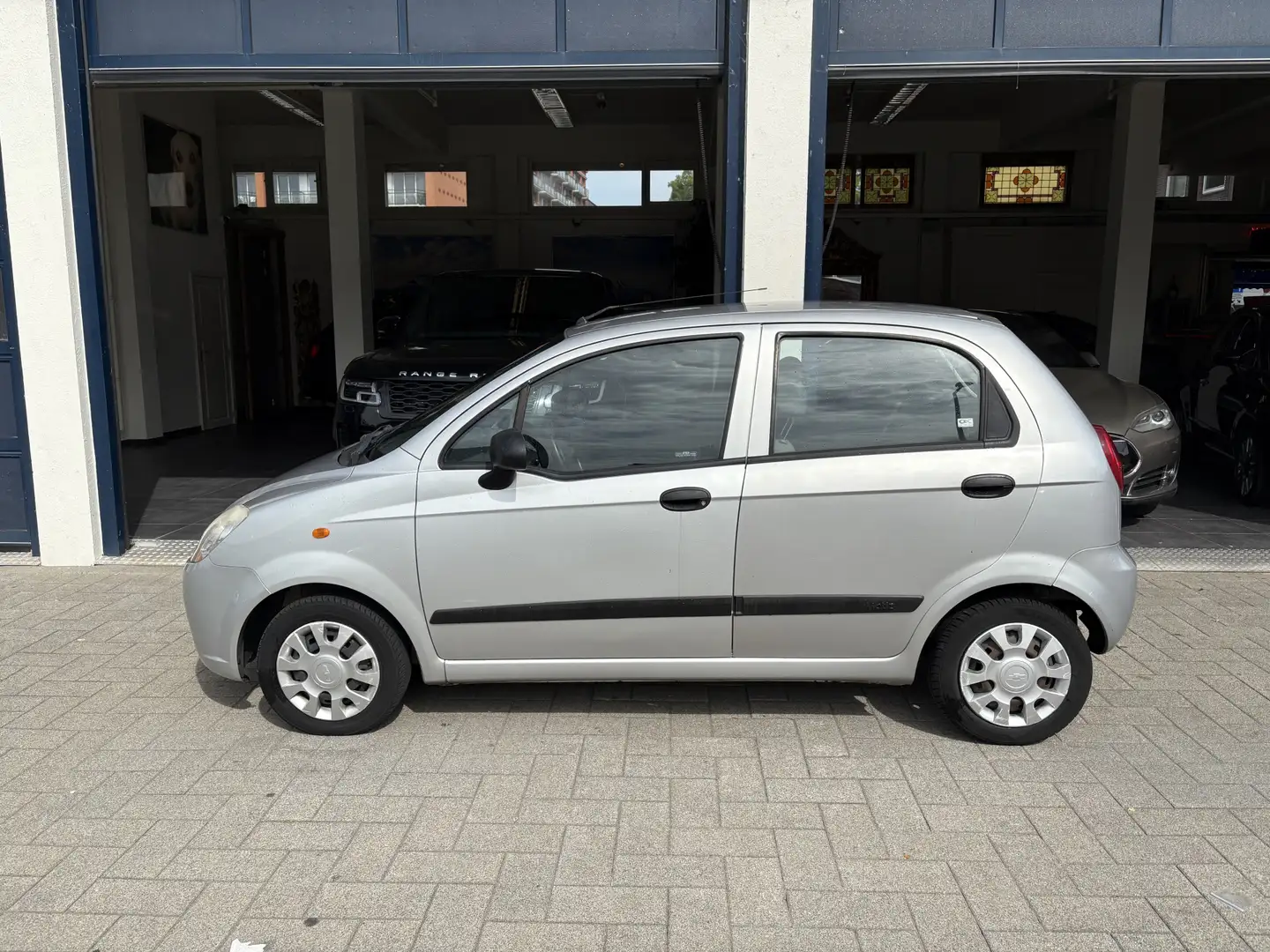Chevrolet Matiz 0.8 Style AUTOMAAT Grijs - 2