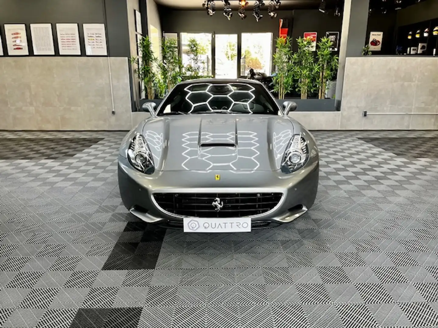 Ferrari California Grey - 2