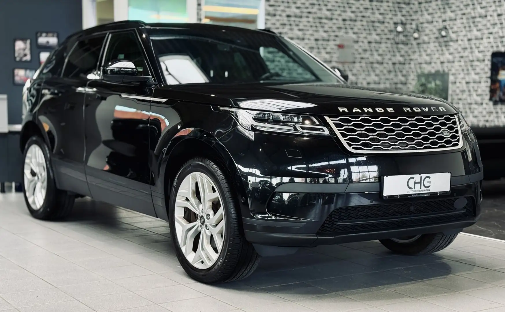 Land Rover Range Rover Velar SE |PANO|HUD|ACC|SPUR|SHZ|NAVI Schwarz - 1
