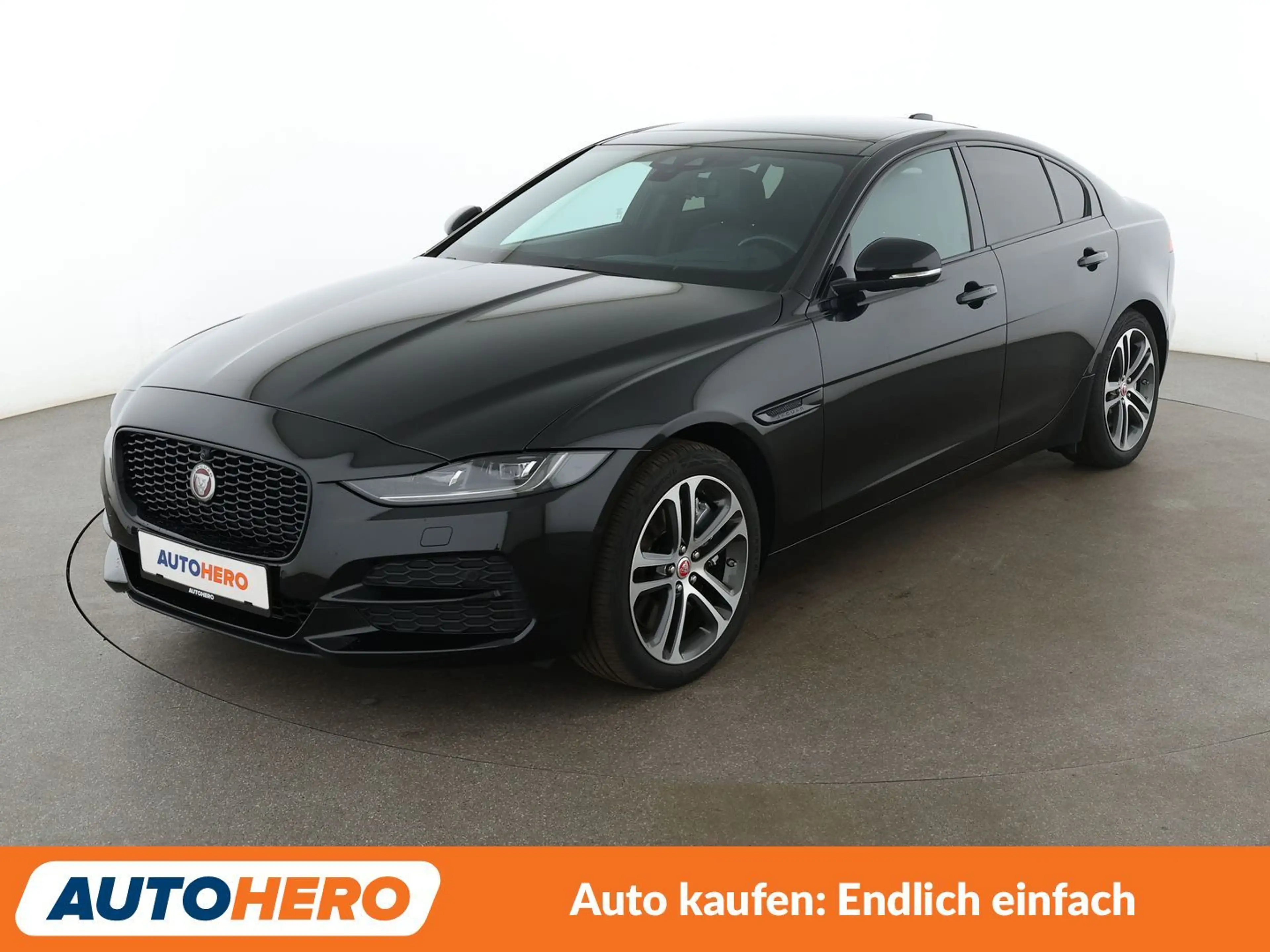 Jaguar XE 30t HSE AWD Aut.*NAVI*360CAM*LED*ACC*SHZ*PANO*