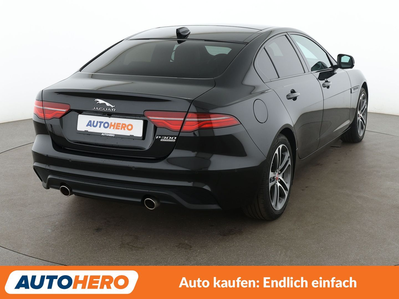 Jaguar XE 30t HSE AWD Aut.*NAVI*360CAM*LED*ACC*SHZ*PANO* — photo 6
