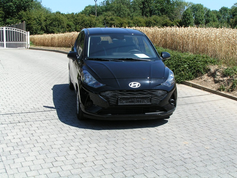 Hyundai i10 — photo 3